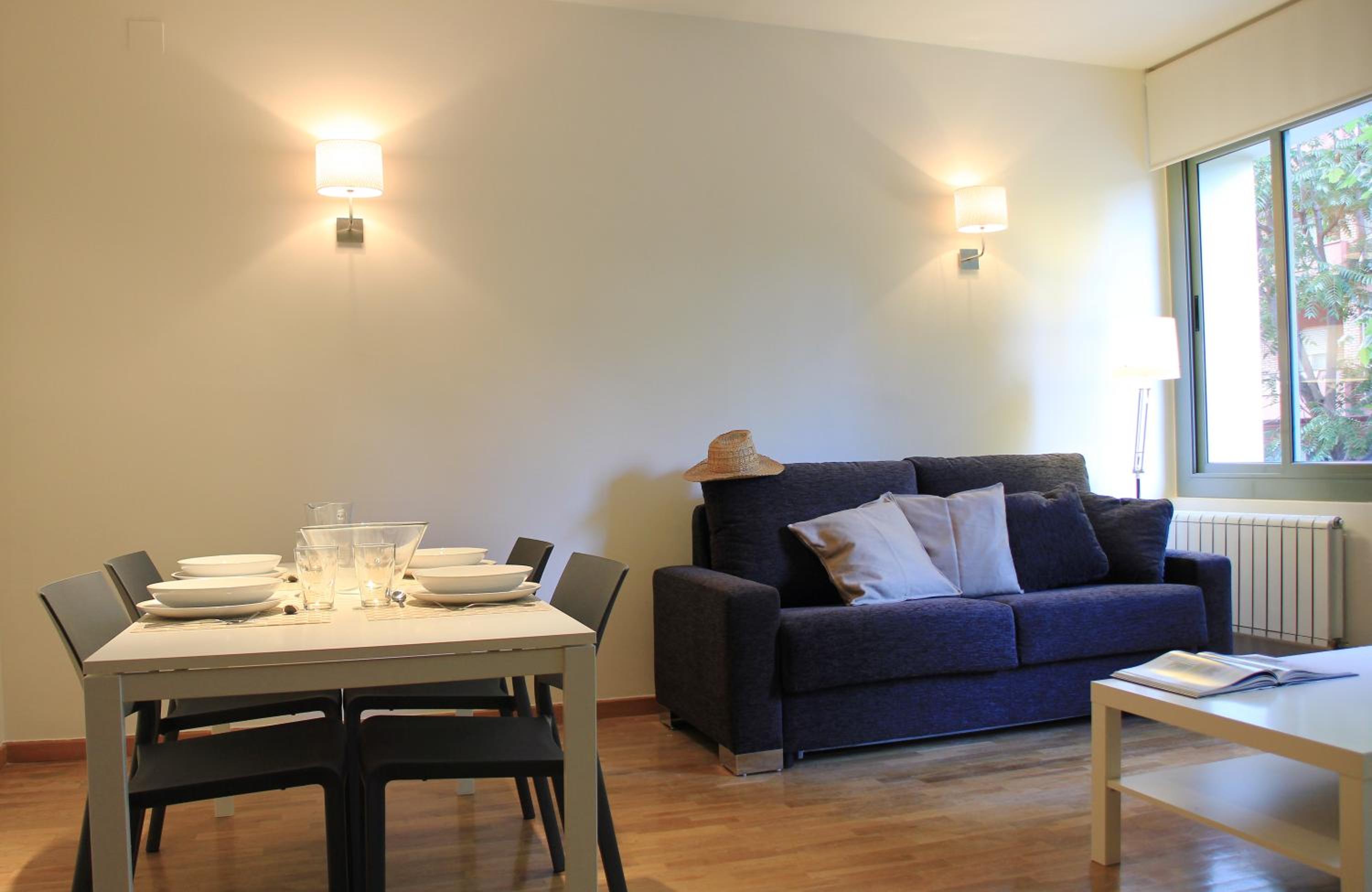 Two-Bedroom Apartment (2-6 Adults) photo 2