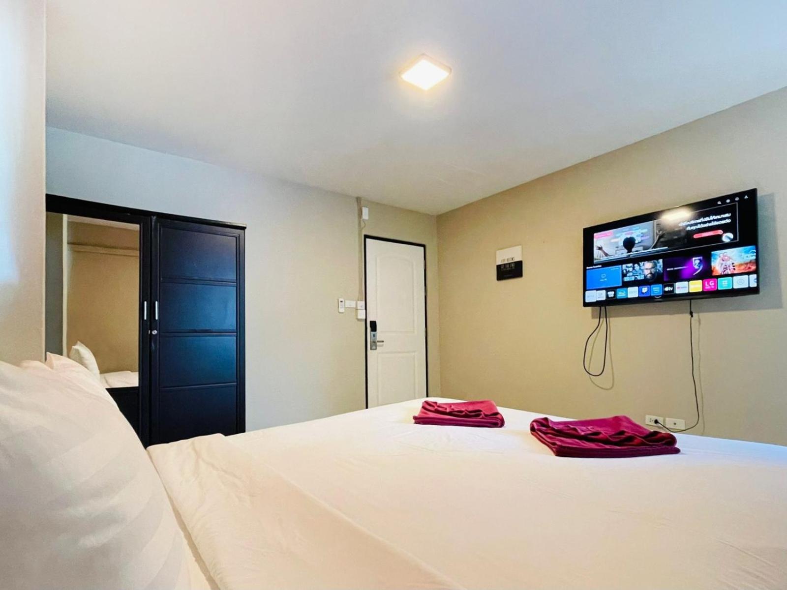 Deluxe Double Room - Photo 1