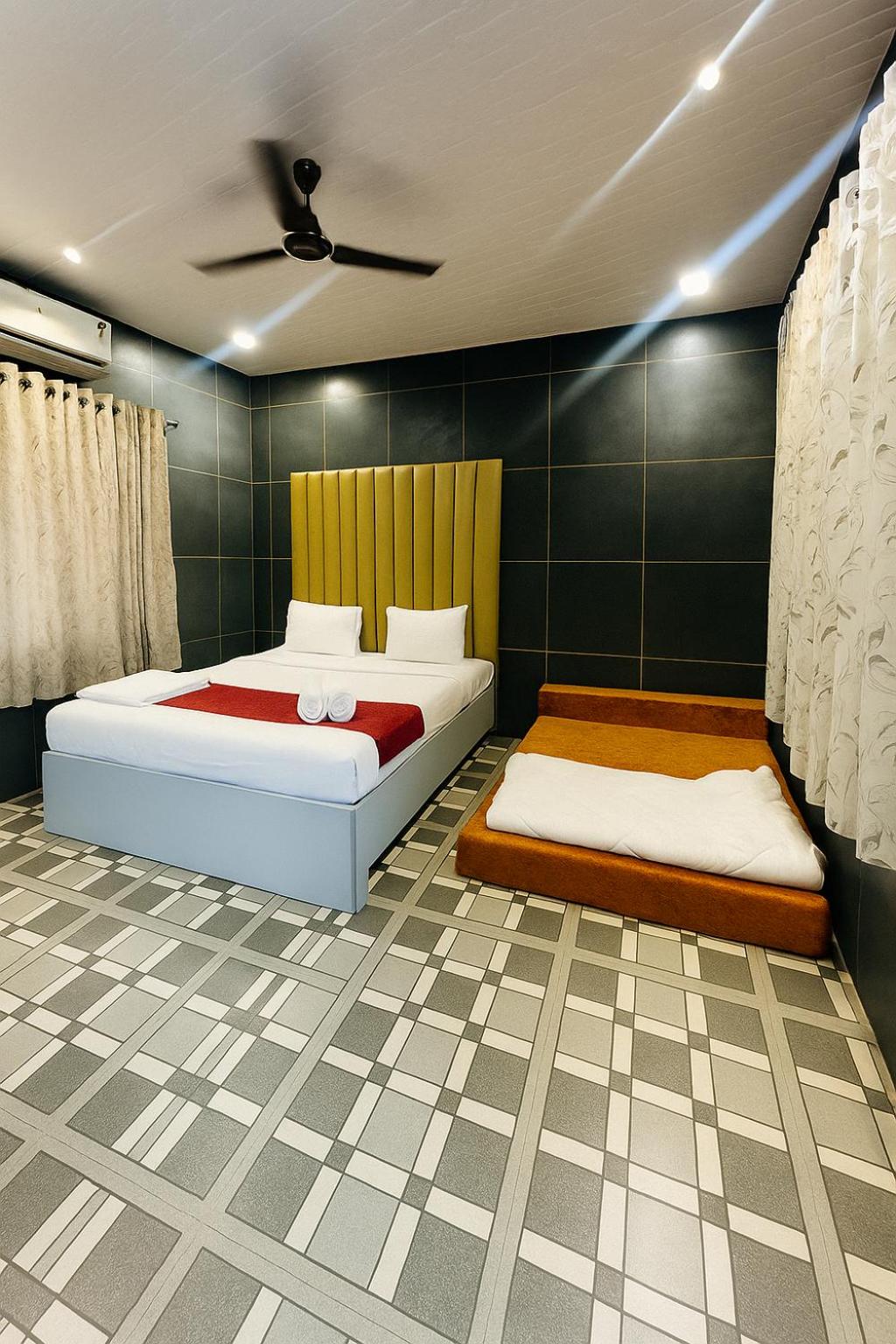 Double Room with Pool View