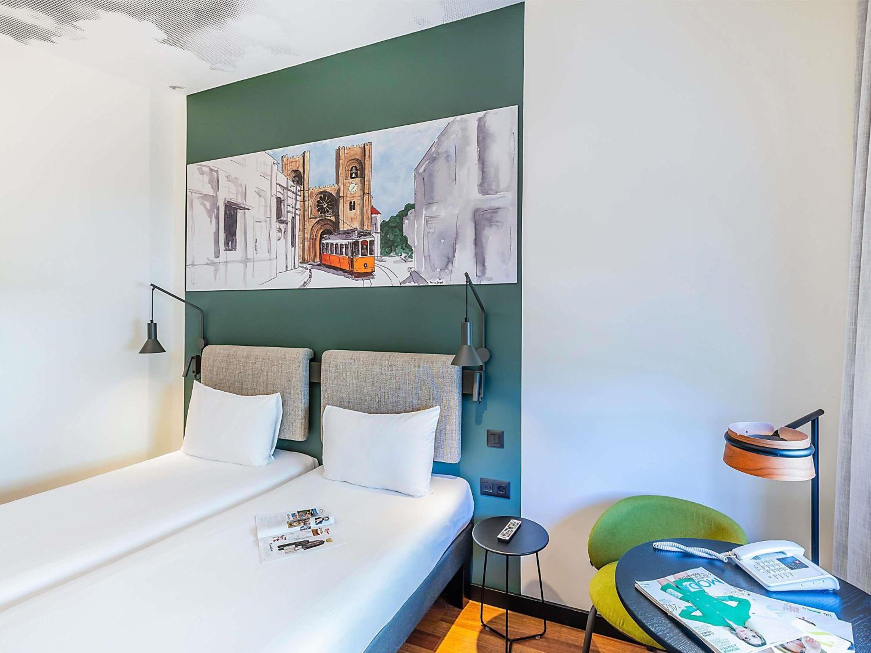 Standard Twin Room