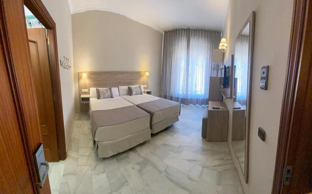 Standard Double or Twin Room with Balcony
