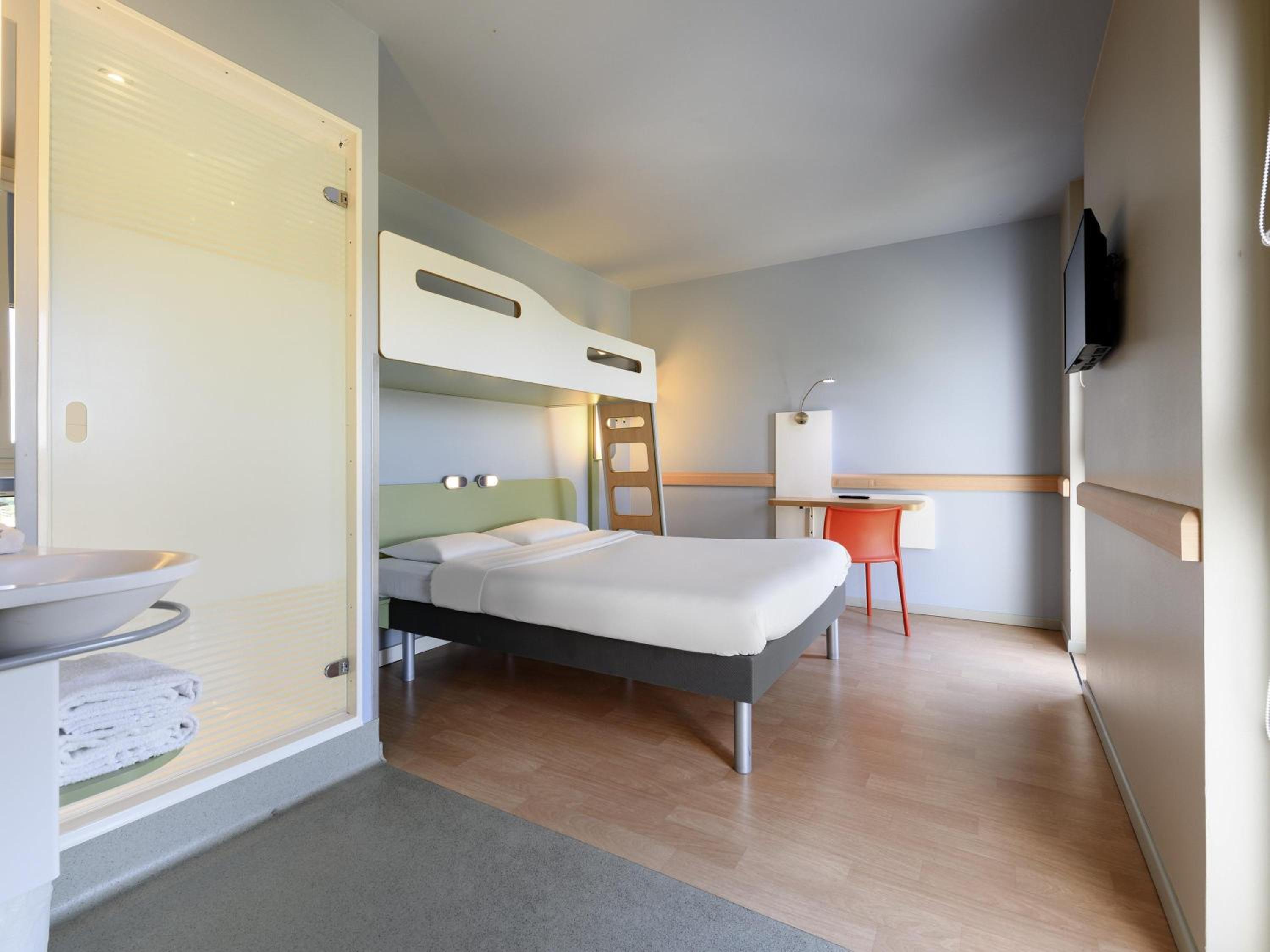 Standard Double Room - Photo 5