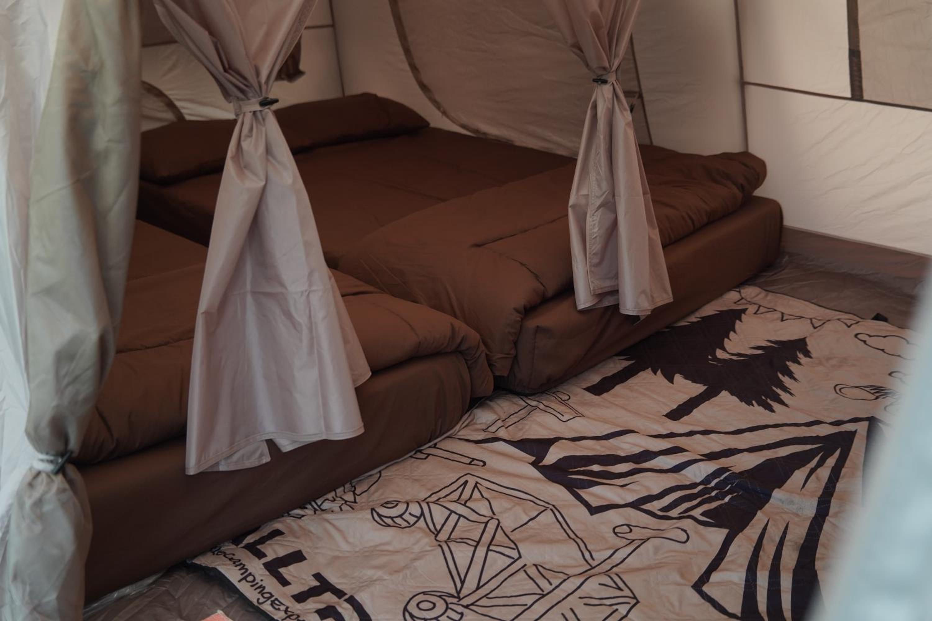 Tent photo 3