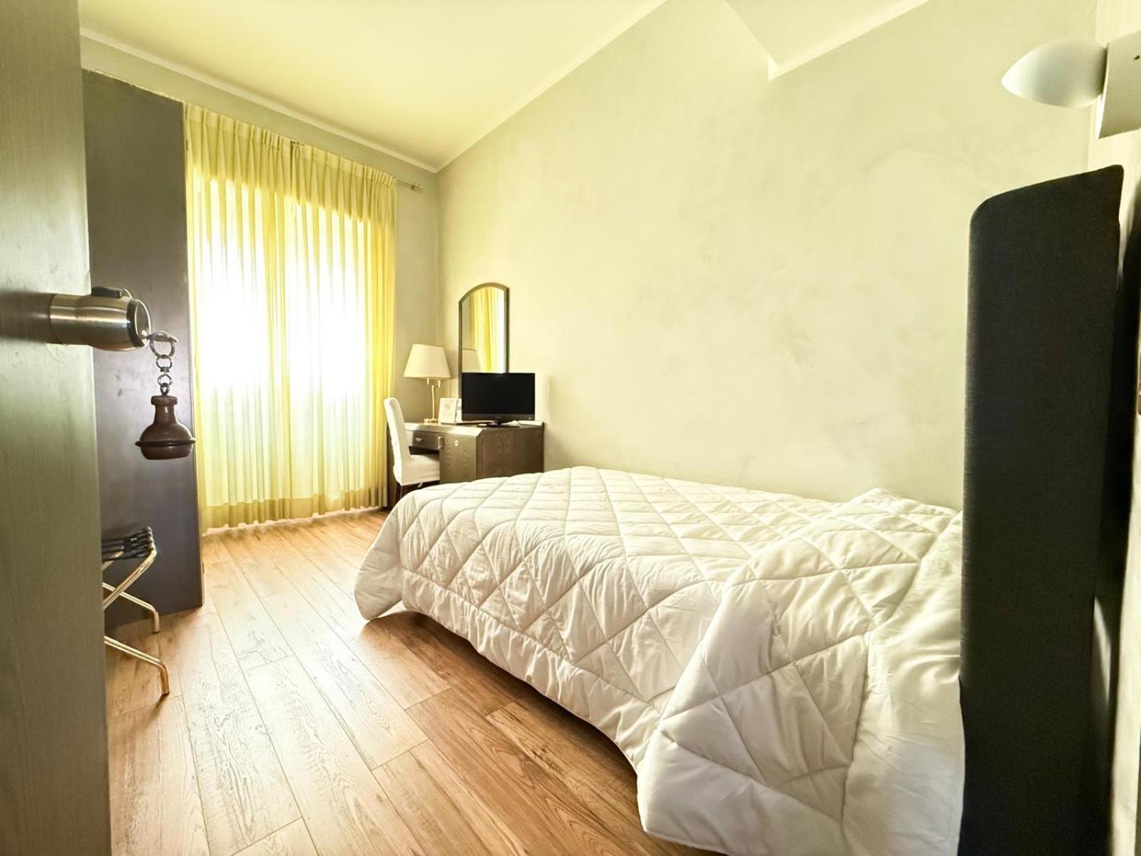Single Room photo 1