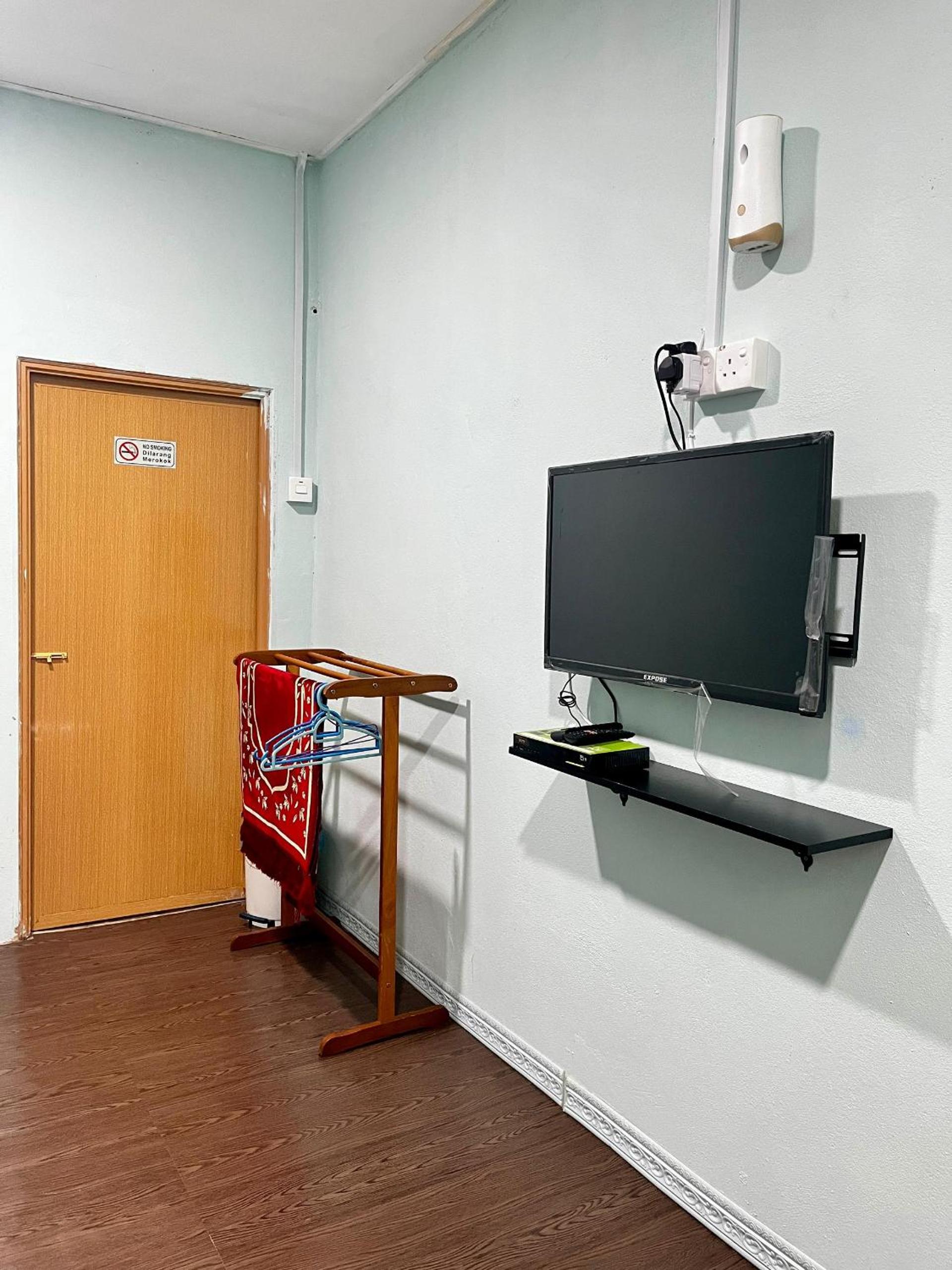 Budget Double Room photo 2