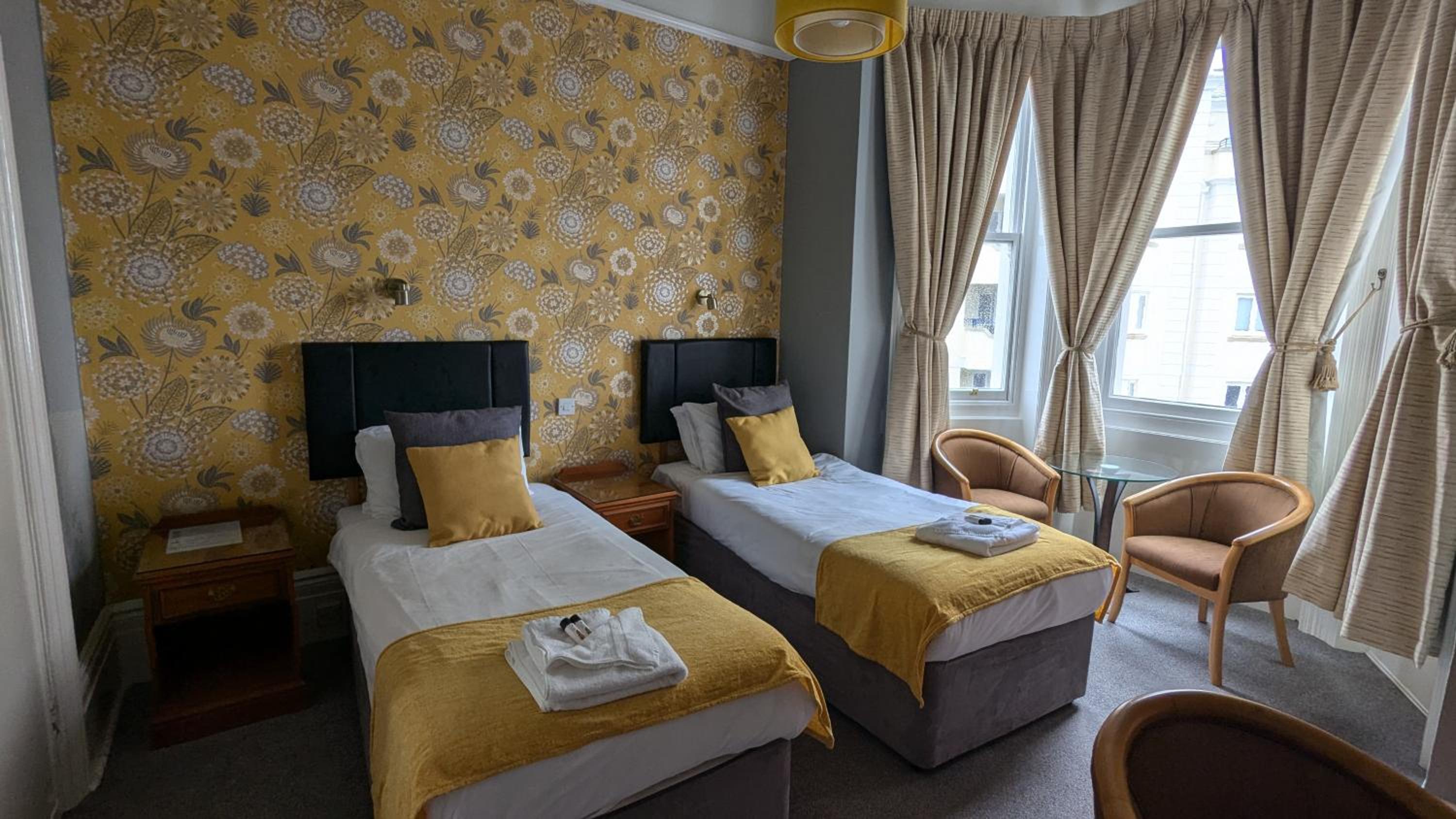 部分海景双人房
