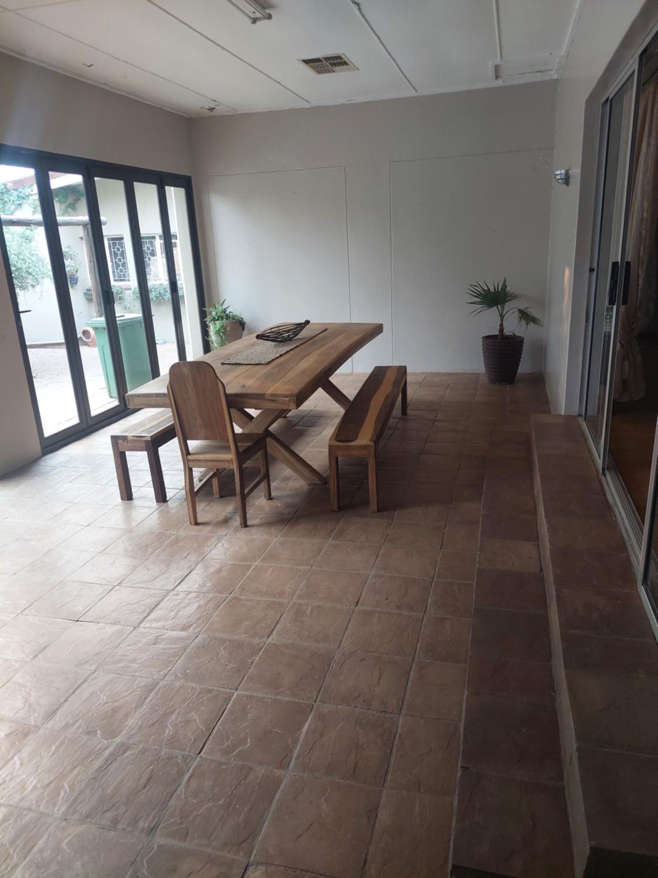 Three-Bedroom House - Photo 4