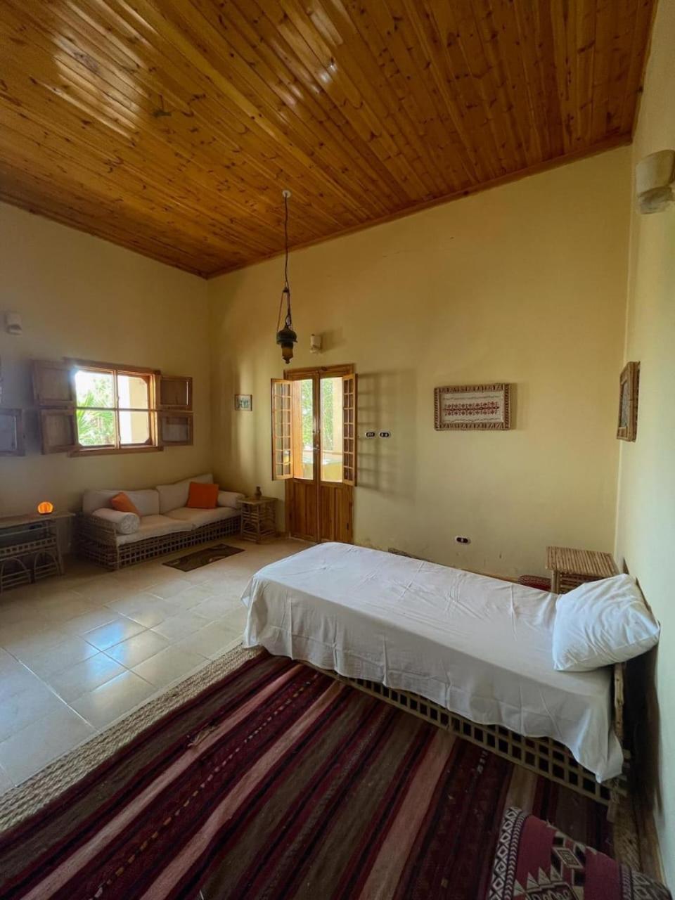 Large Single Room photo 1