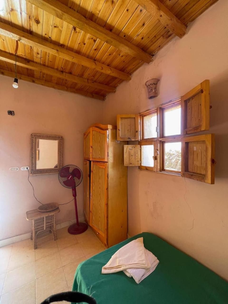 Large Single Room photo 2