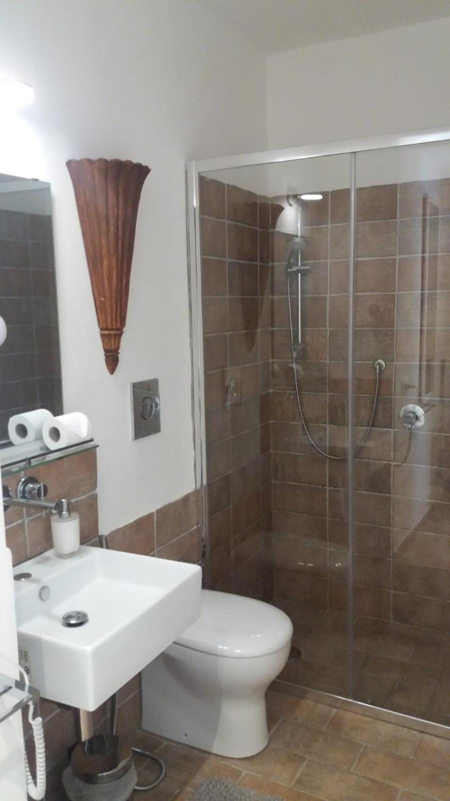 Deluxe One-Bedroom Apartment with Garden View