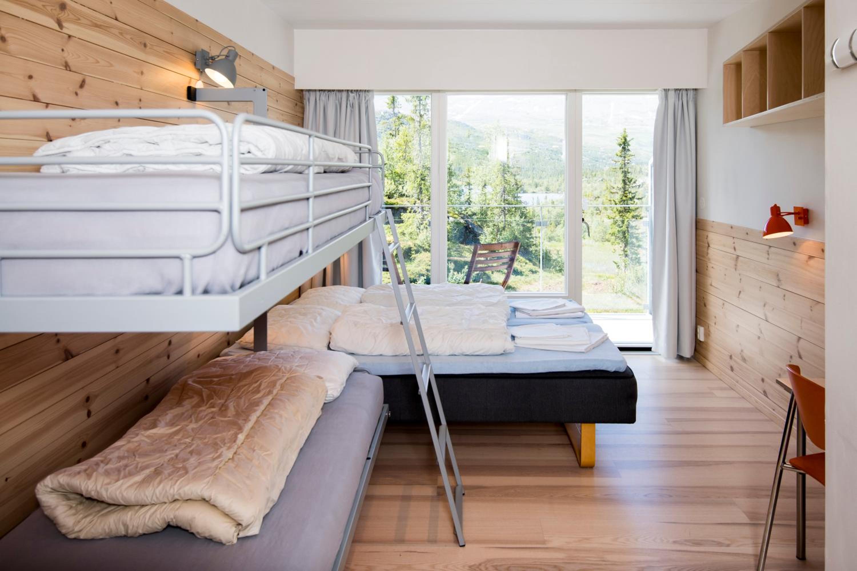 Quadruple Room with Mountain View - Photo 1