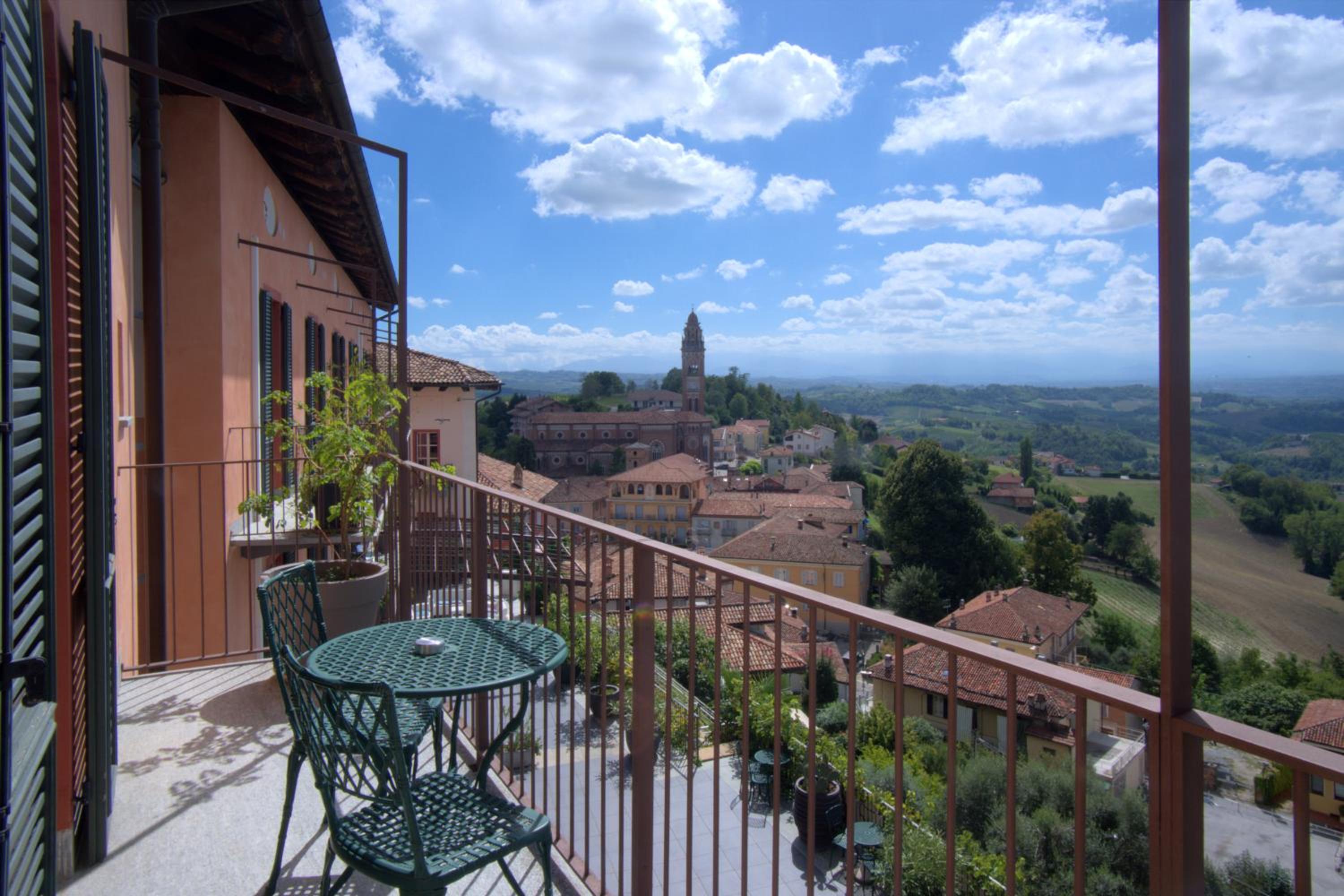 Suite with Balcony photo 1