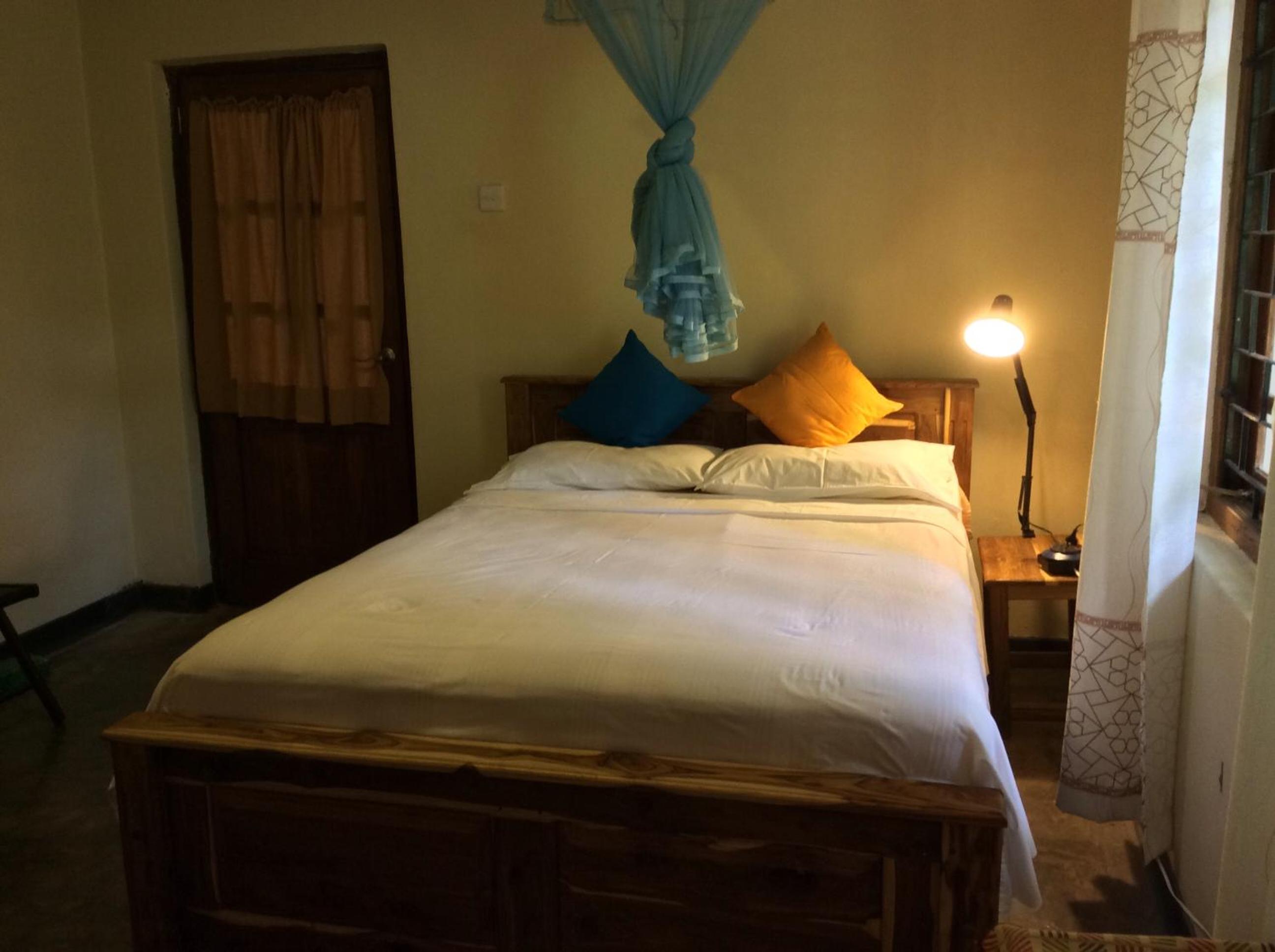 Standard Queen Room photo 3