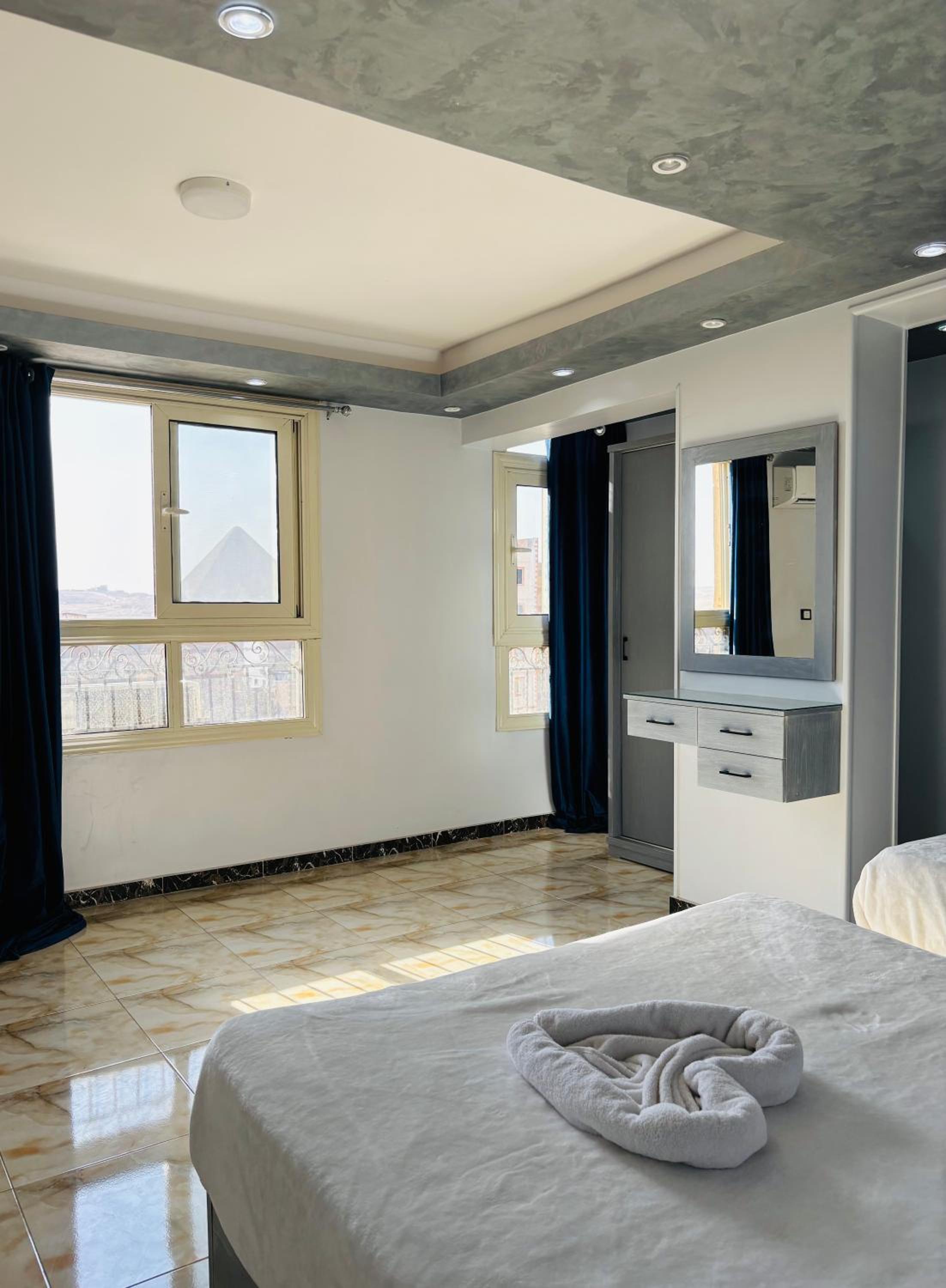 Private Double Room Pyramids View photo 1