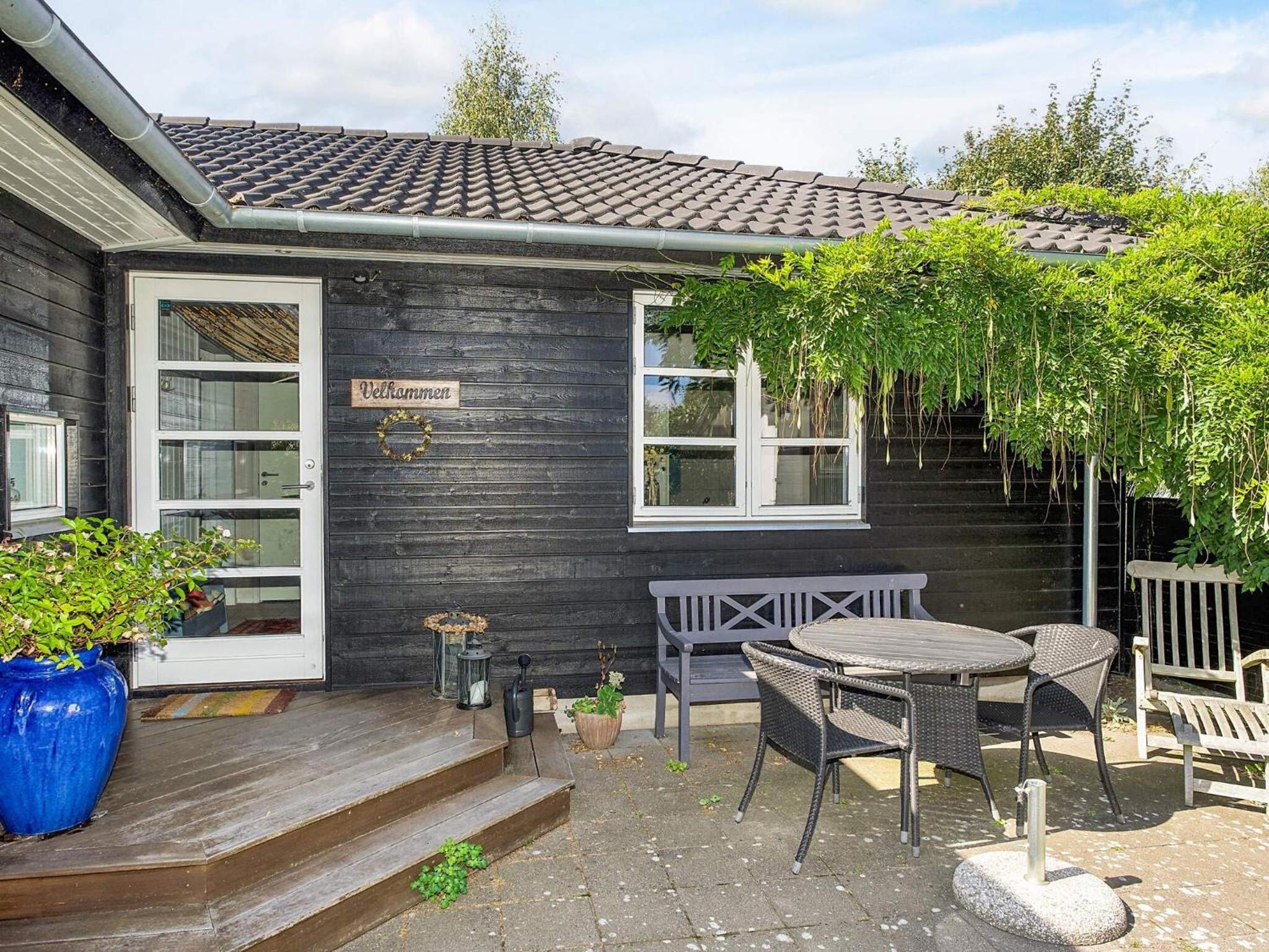 Three-Bedroom Vacation Home  photo 3