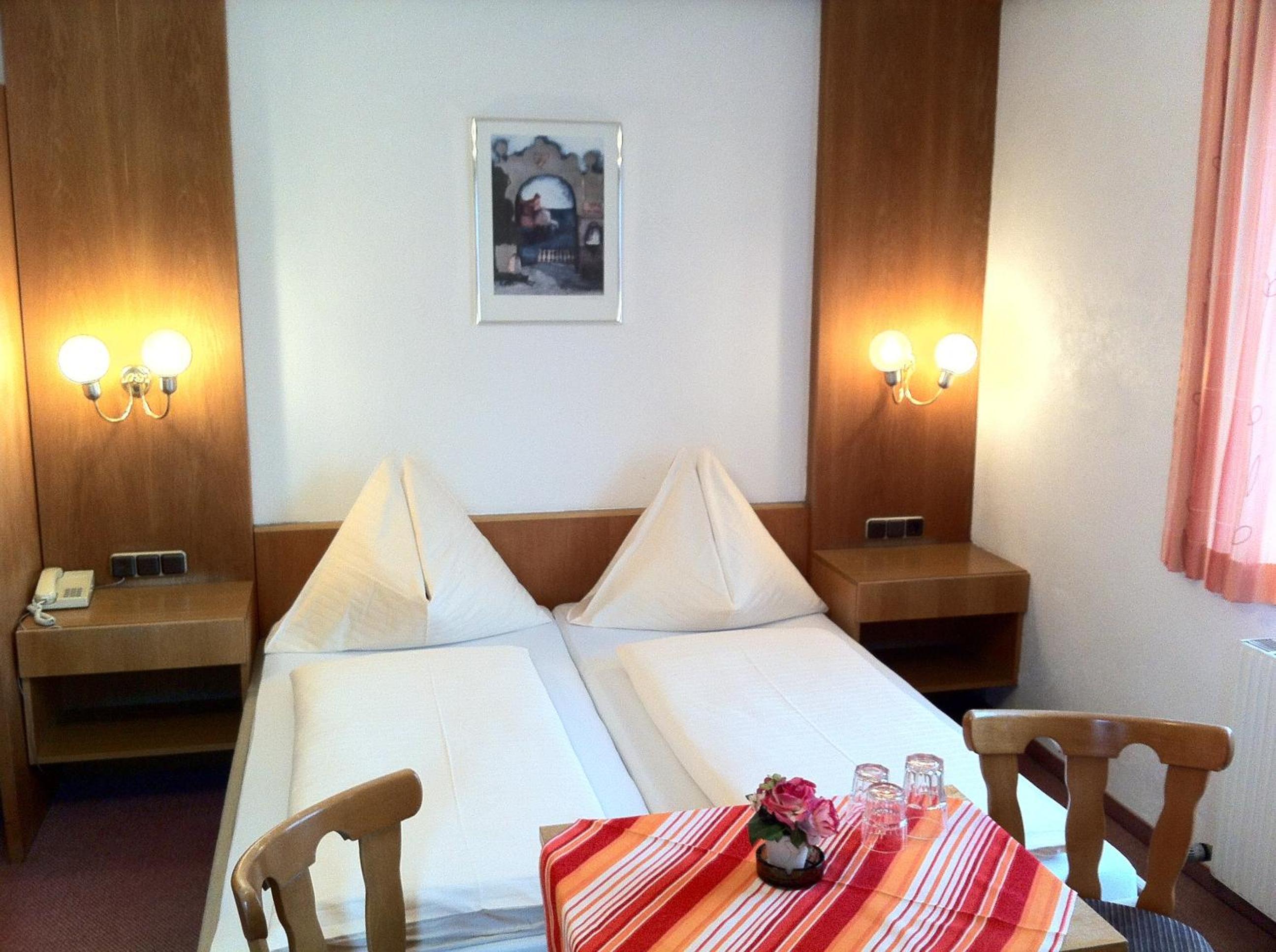 Double Room - Photo 9