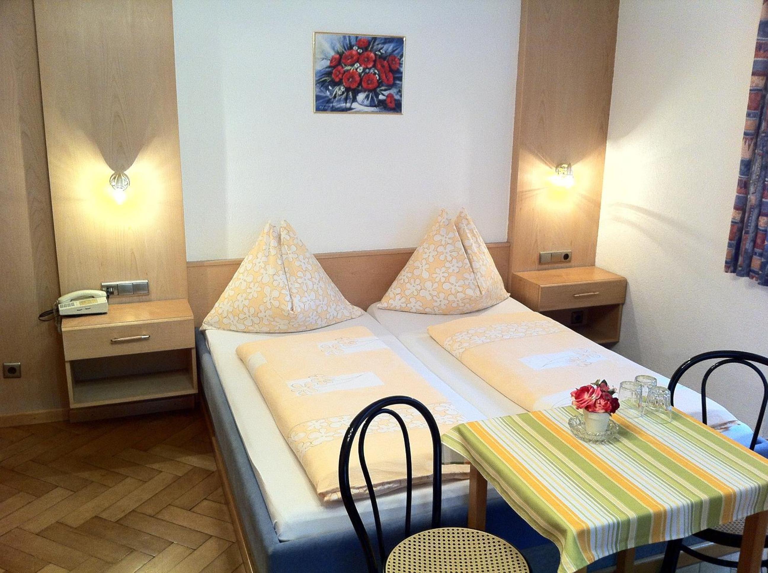 Double Room - Photo 13