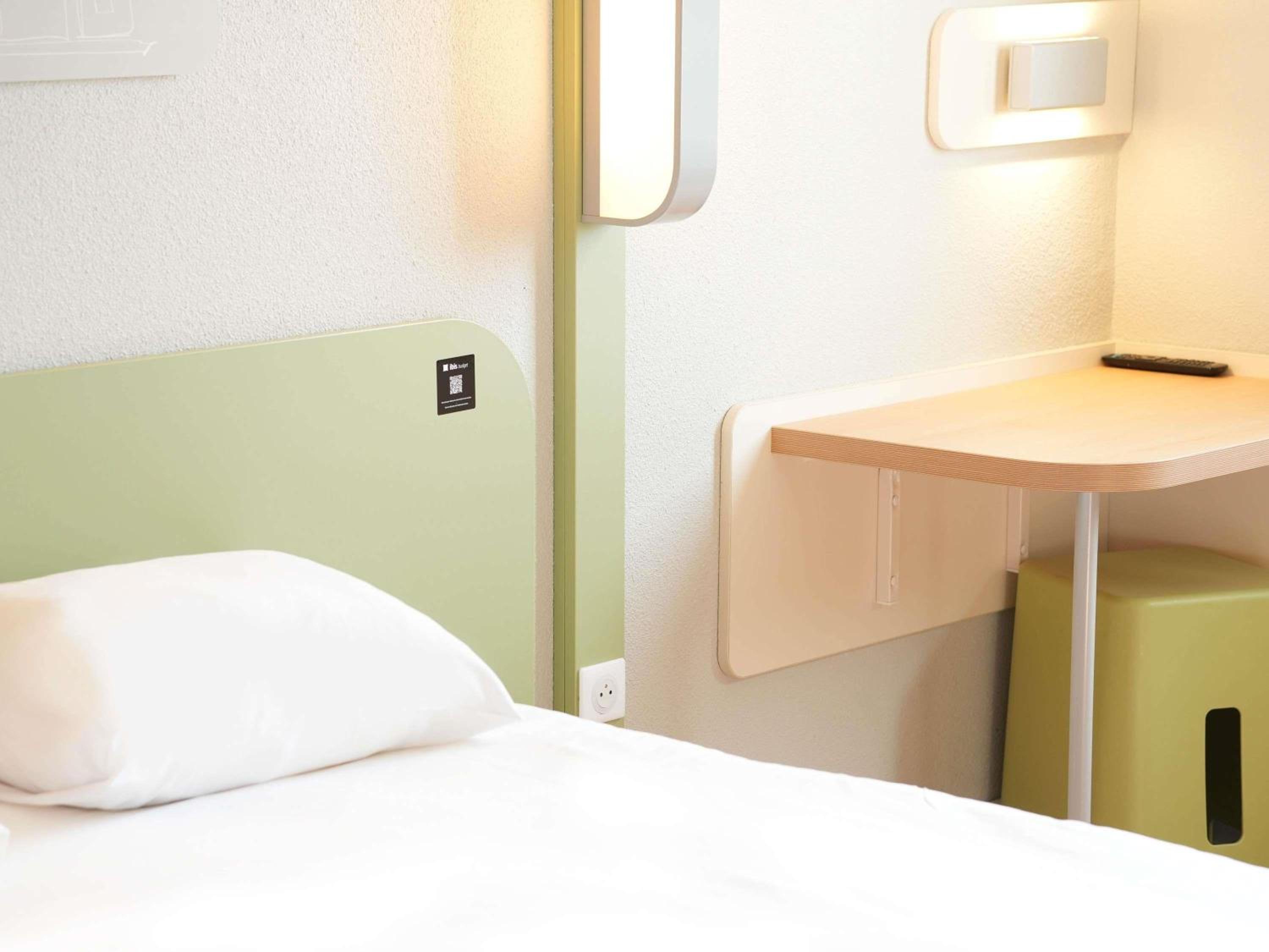Double Room - Disability Access photo 3