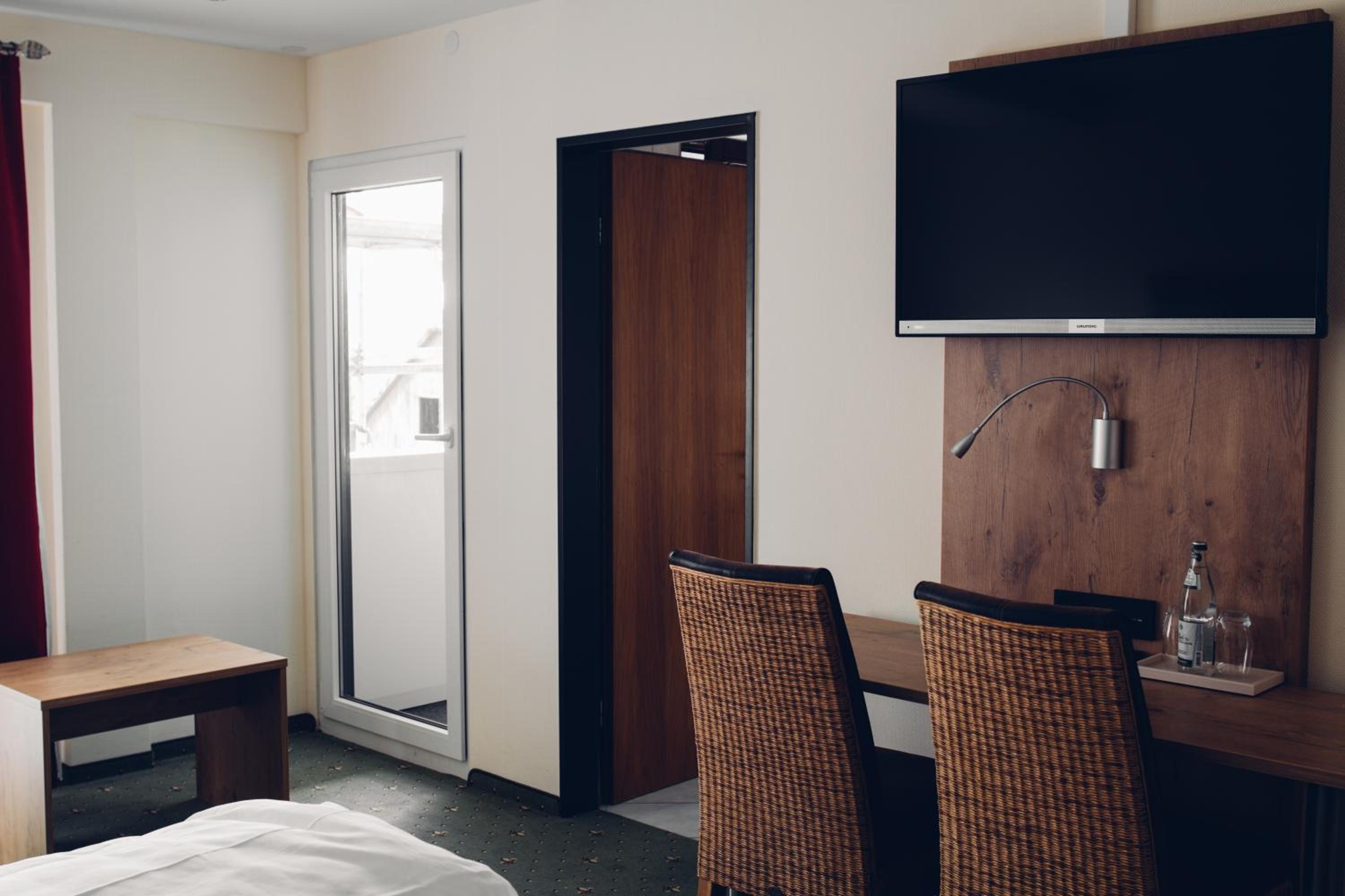 Standard Triple Room (with Air Conditioning) photo 1