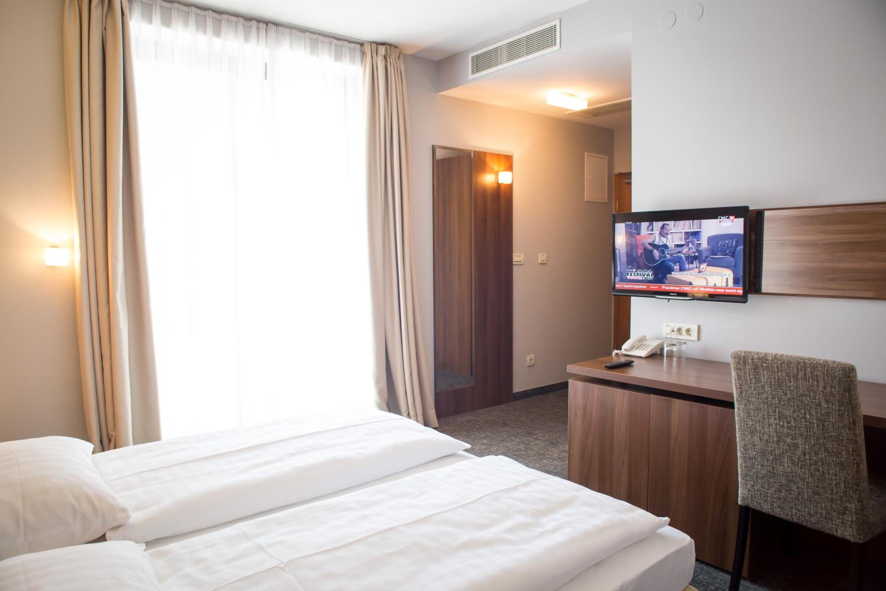 Single Room photo 1