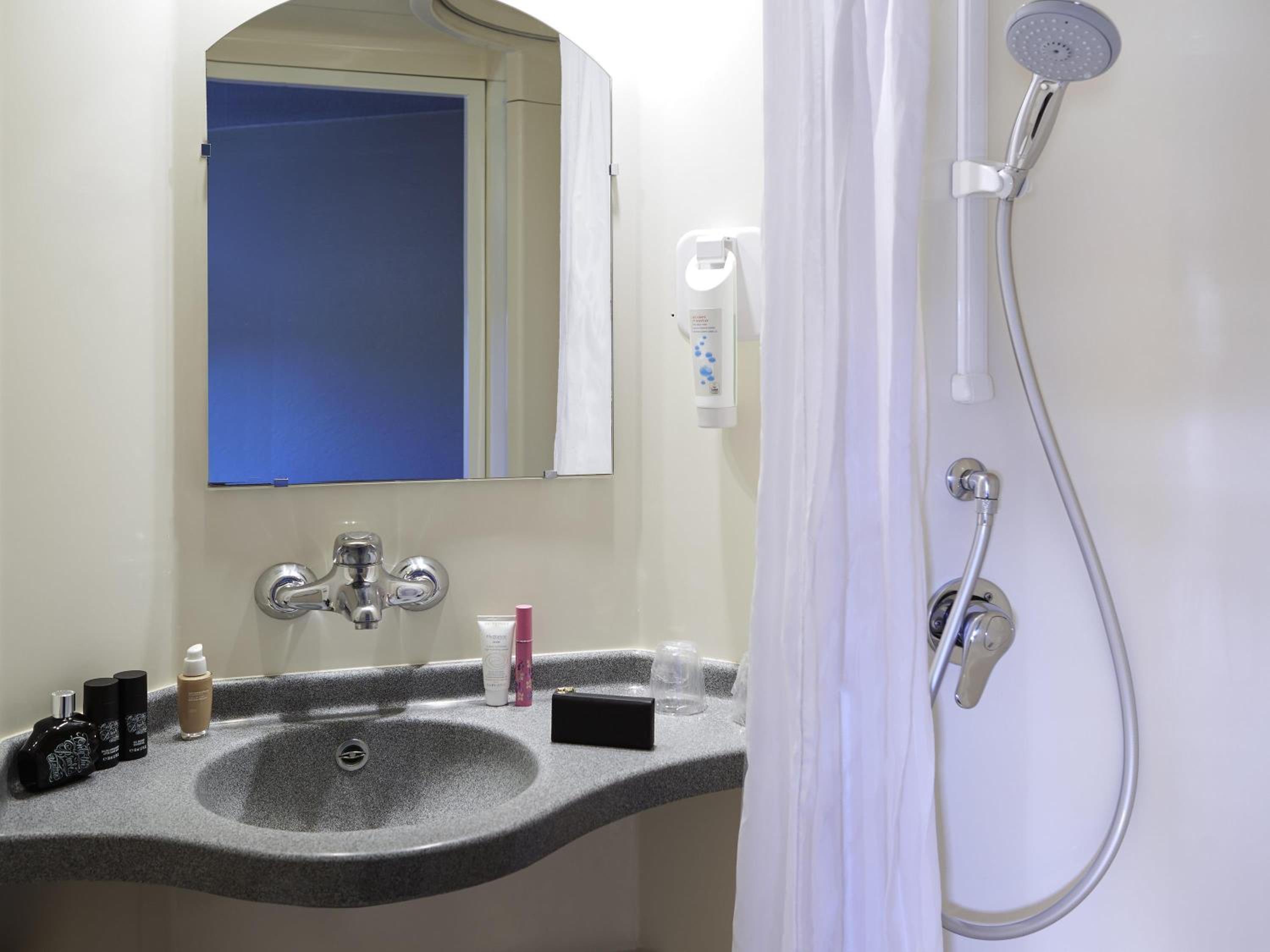 Triple Room with Single Beds