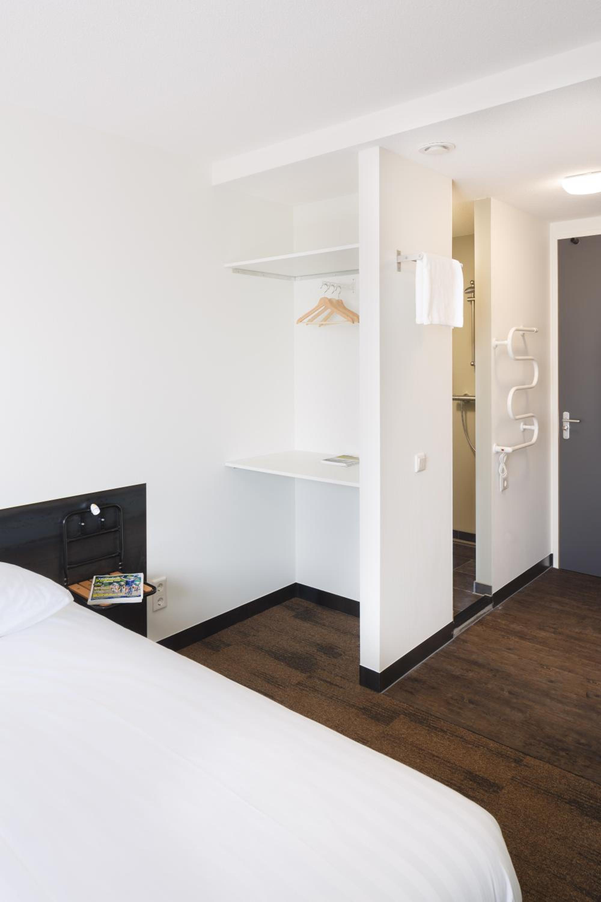 Double Room with Extra Bed photo 3