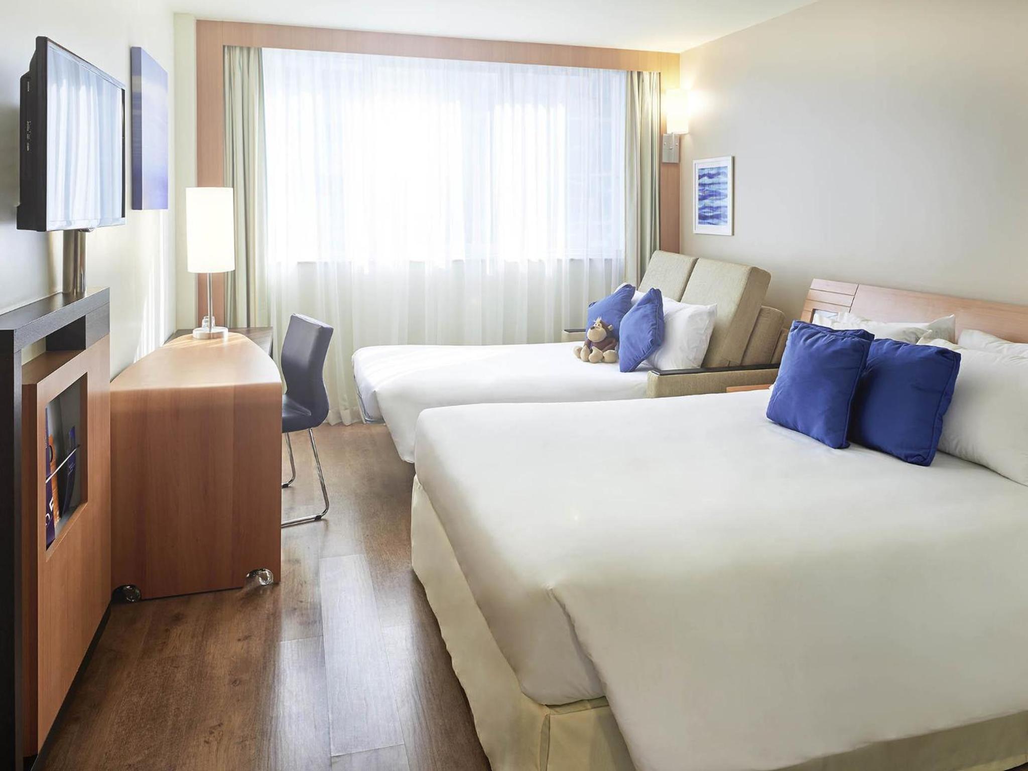 Deluxe Triple Room with Sea View