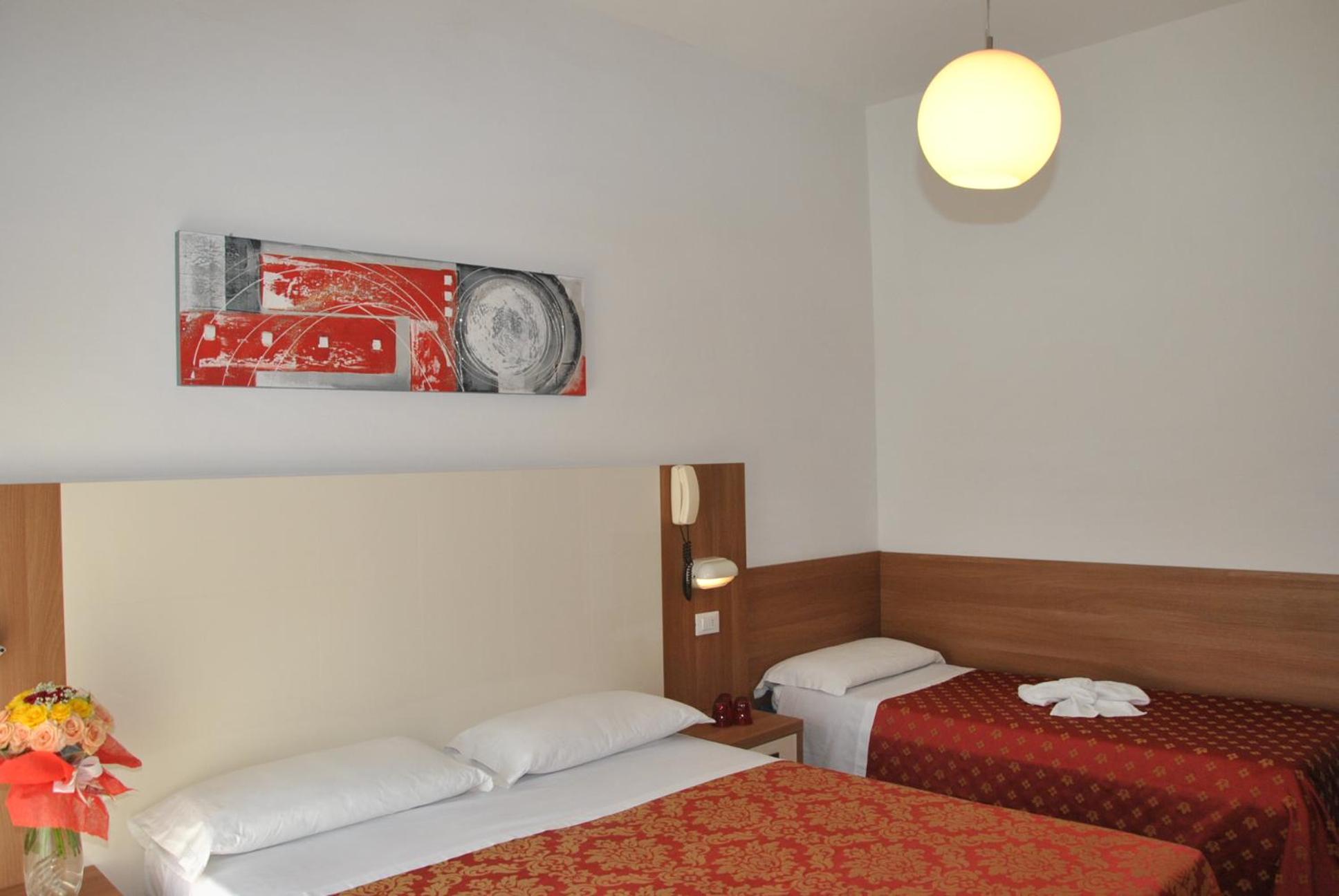 Quadruple Room - Photo 3