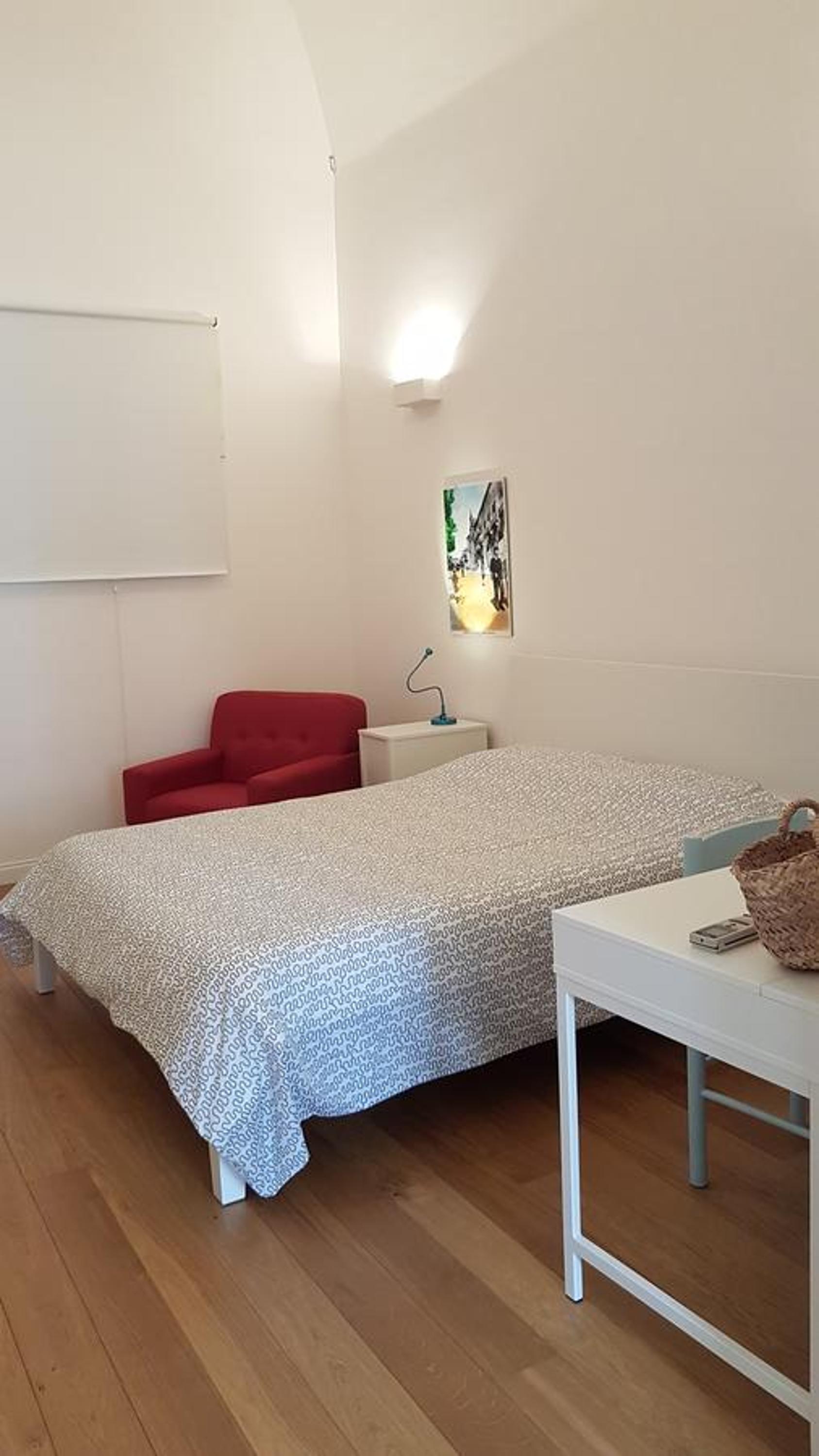 Double Room - Photo 8