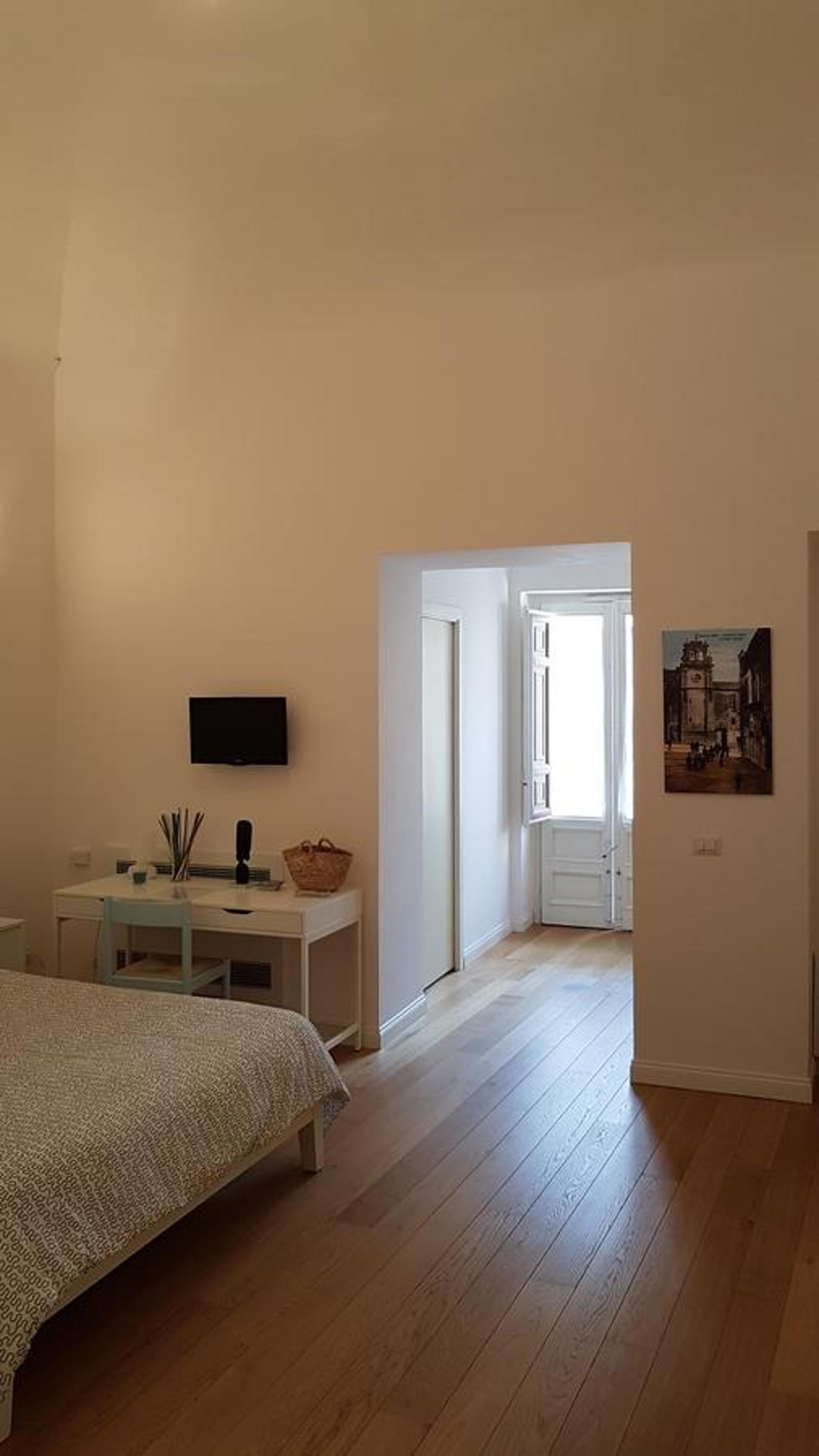 Double Room - Photo 6