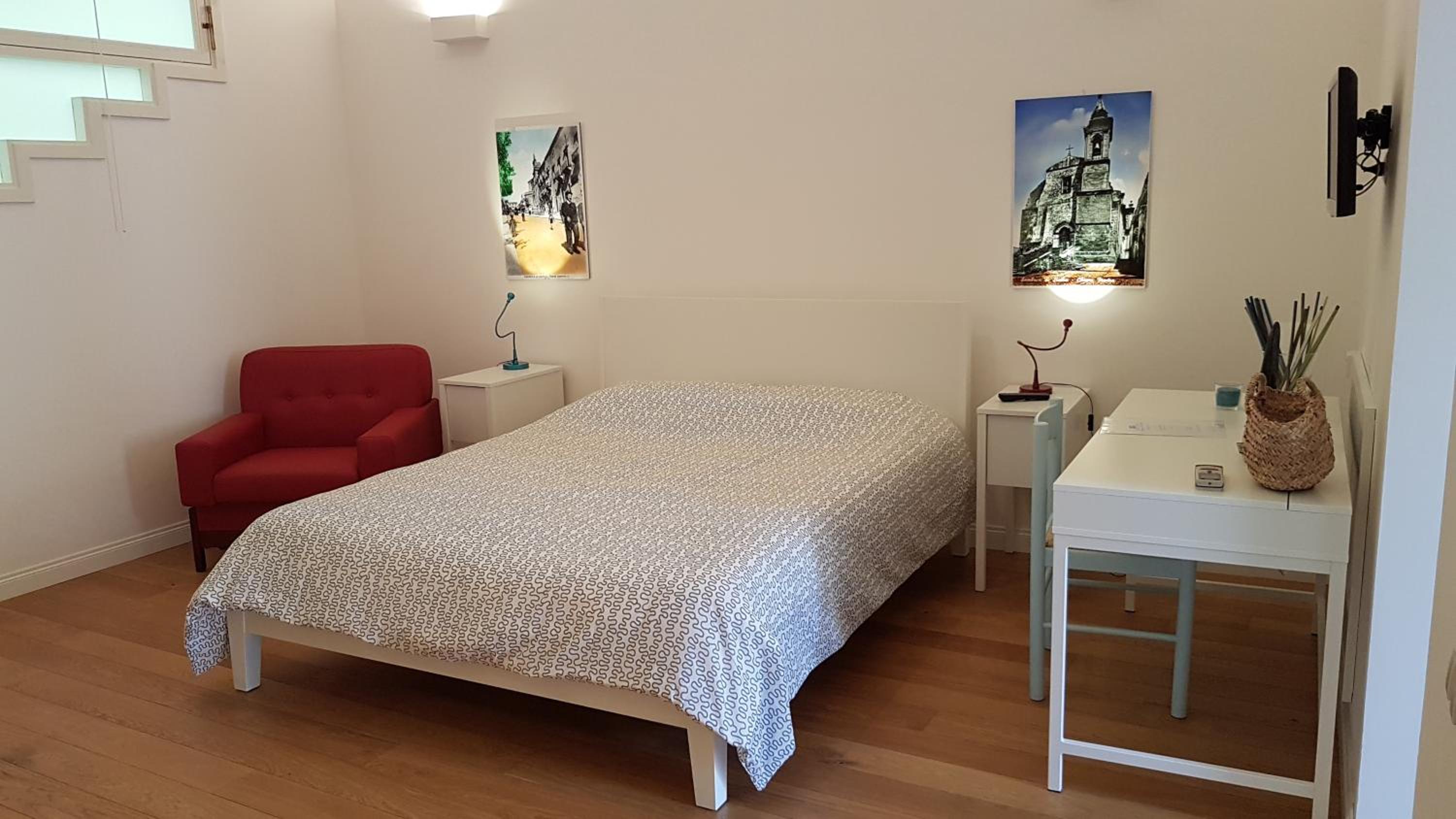 Double Room - Photo 10