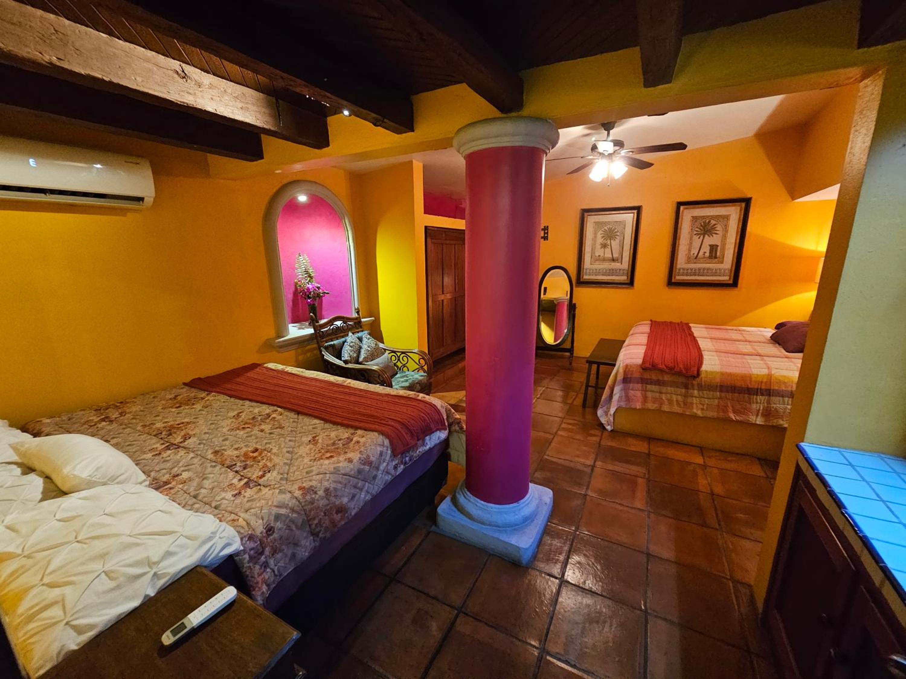 Deluxe Queen Room with Two Queen Beds photo 3