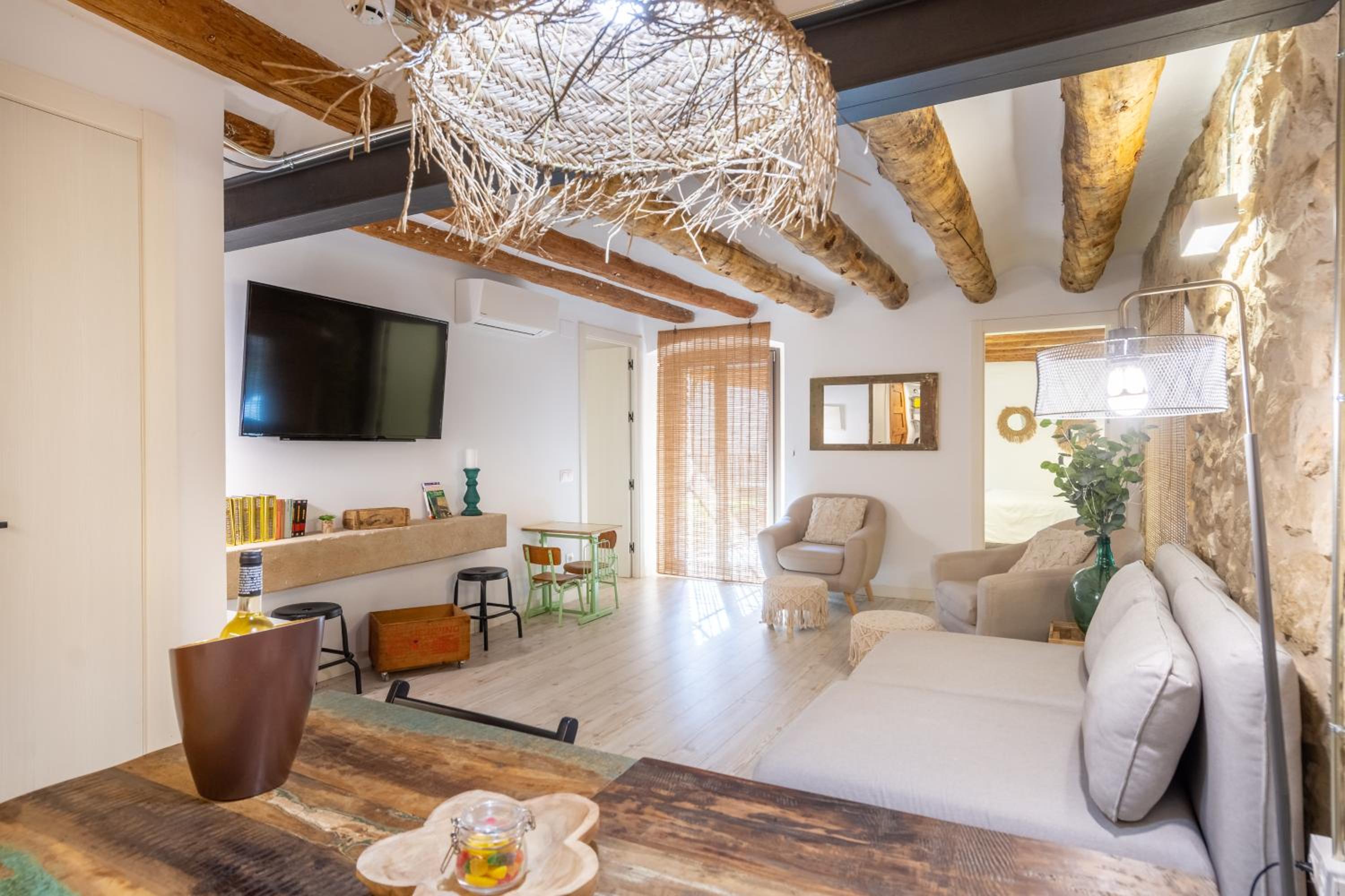 One-Bedroom Deluxe Apartment