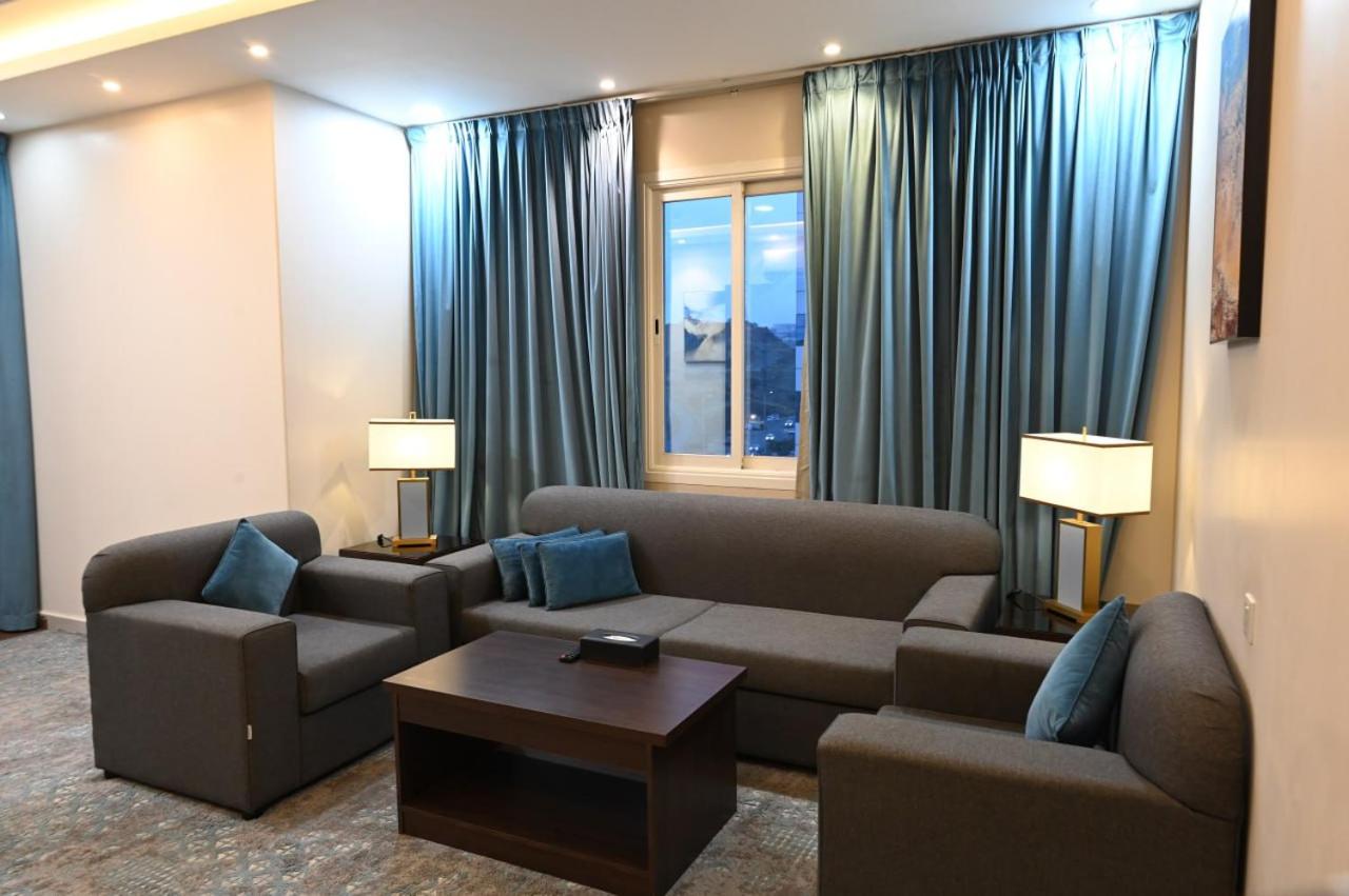 Deluxe Junior Suite