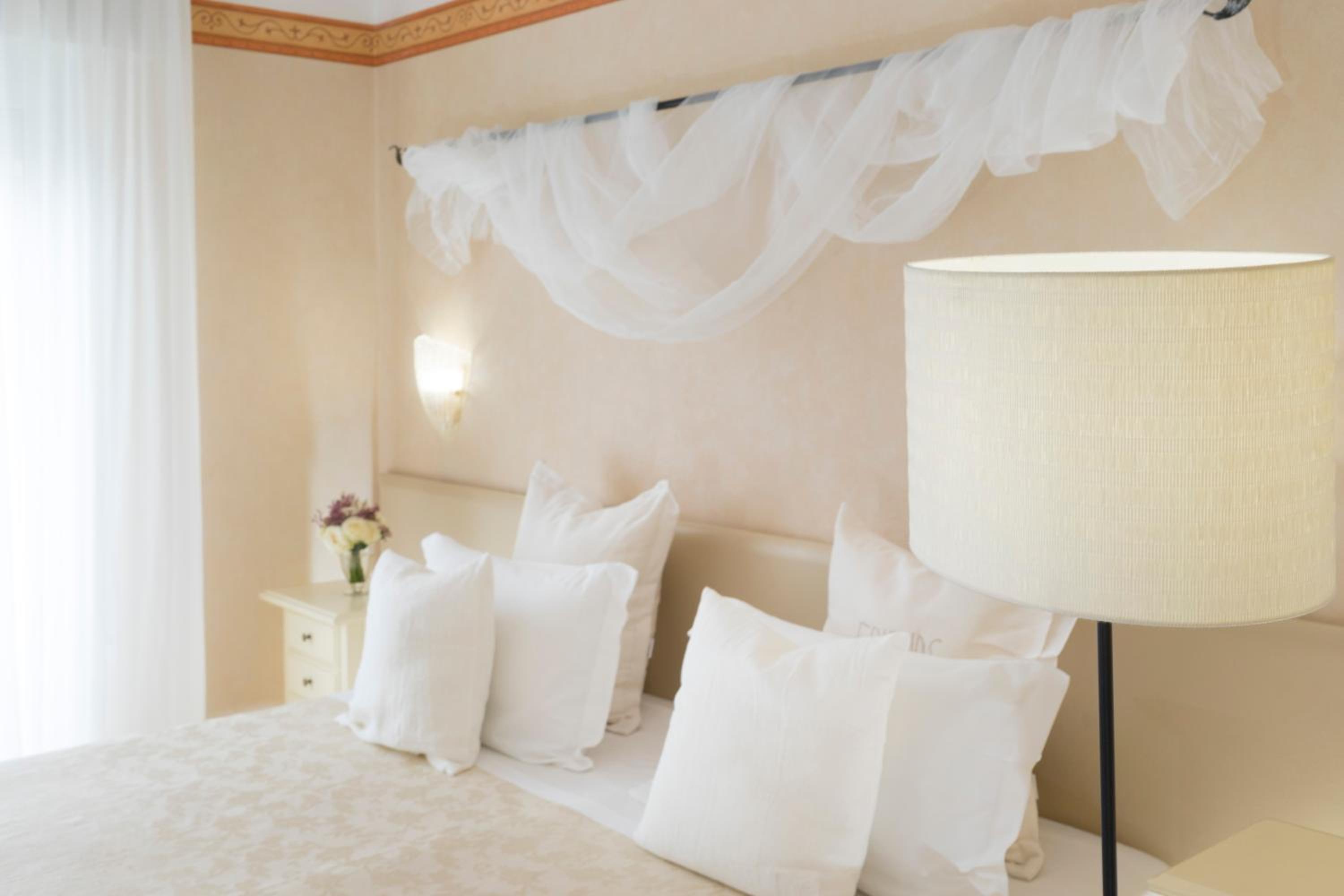 Superior Triple Room with Sea View - Photo 1