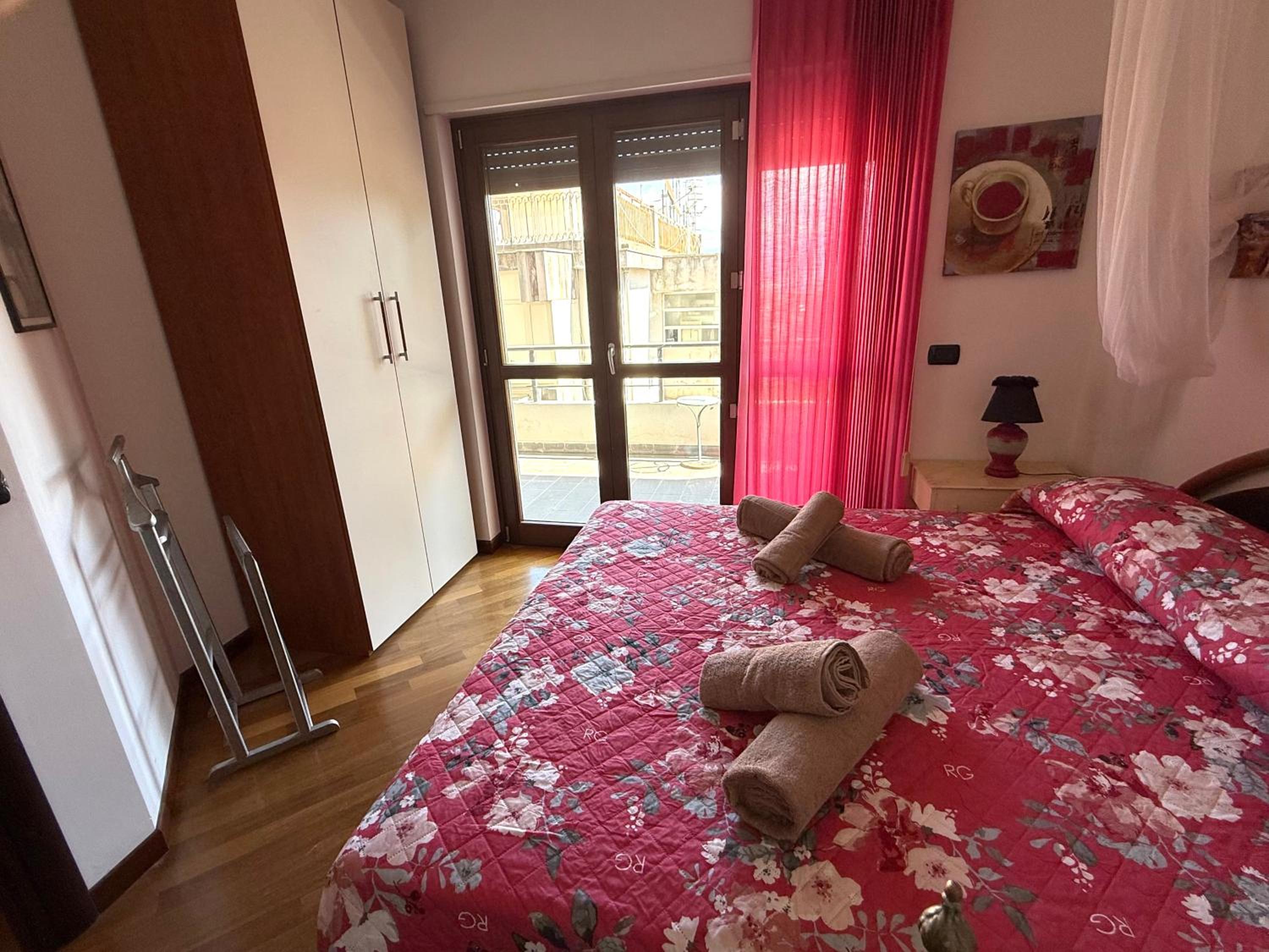 One-Bedroom Apartment with Balcony photo 2