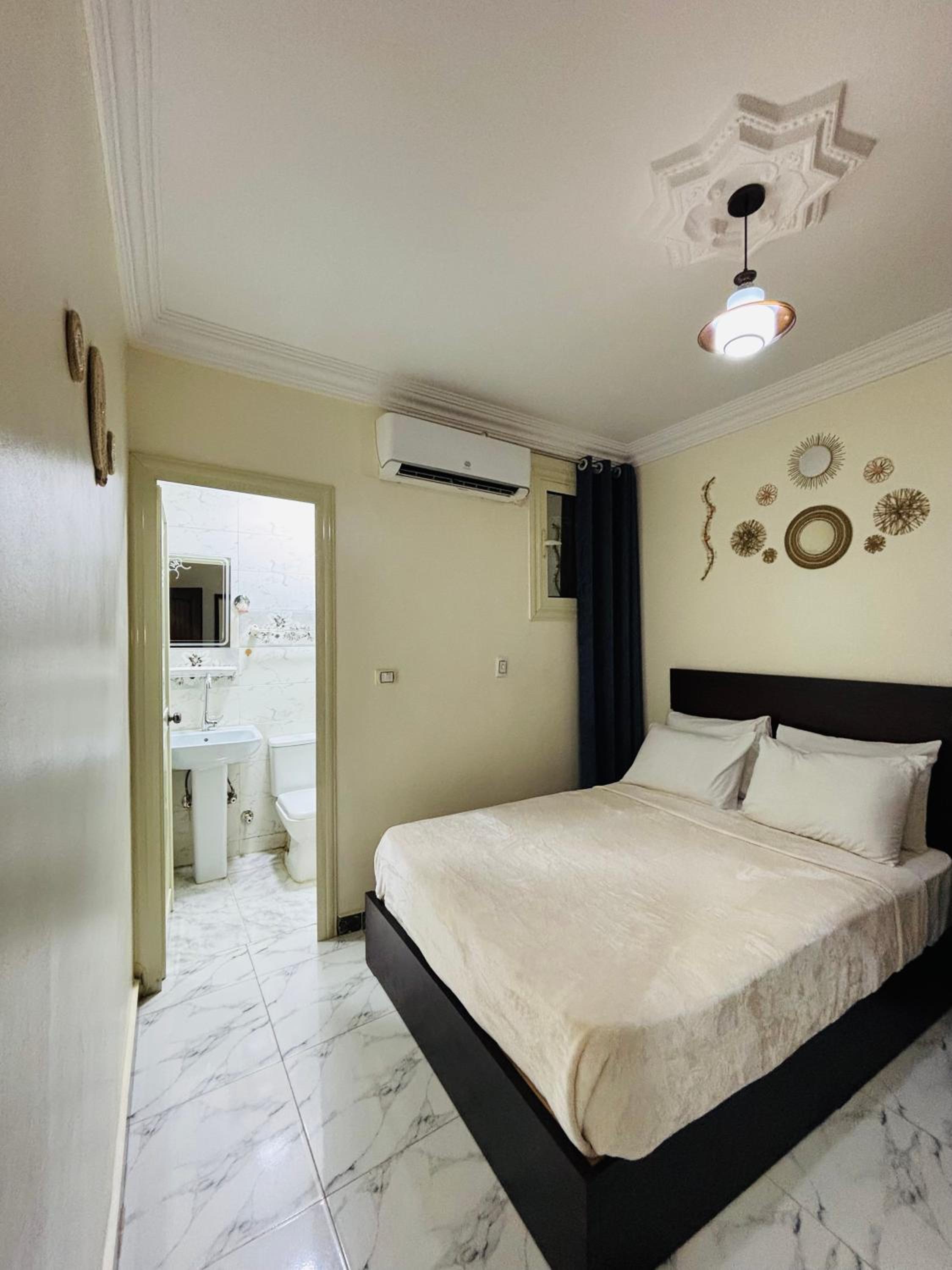 Private Apartment Pyramids View photo 3