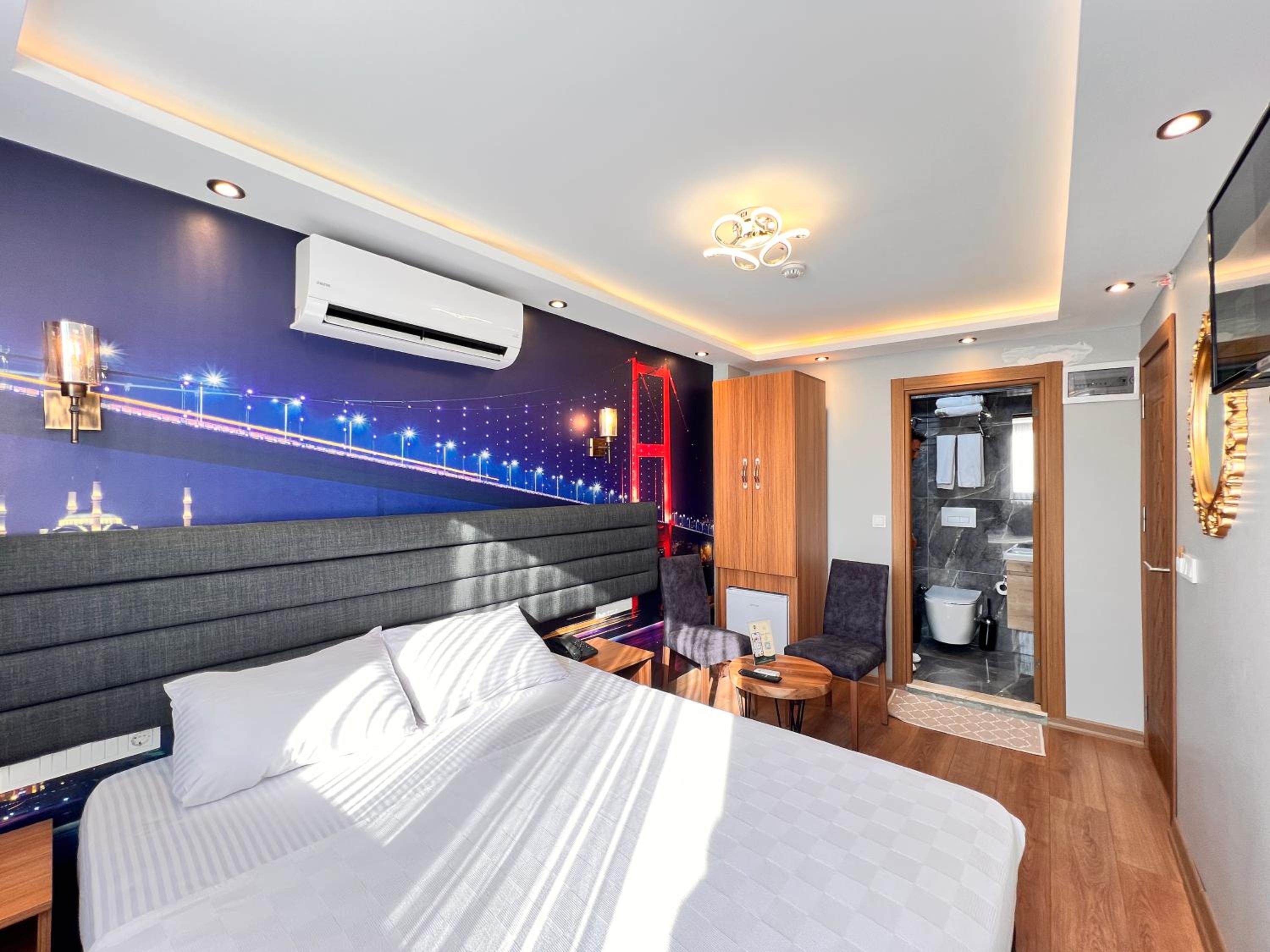 Standard Double Room photo 2