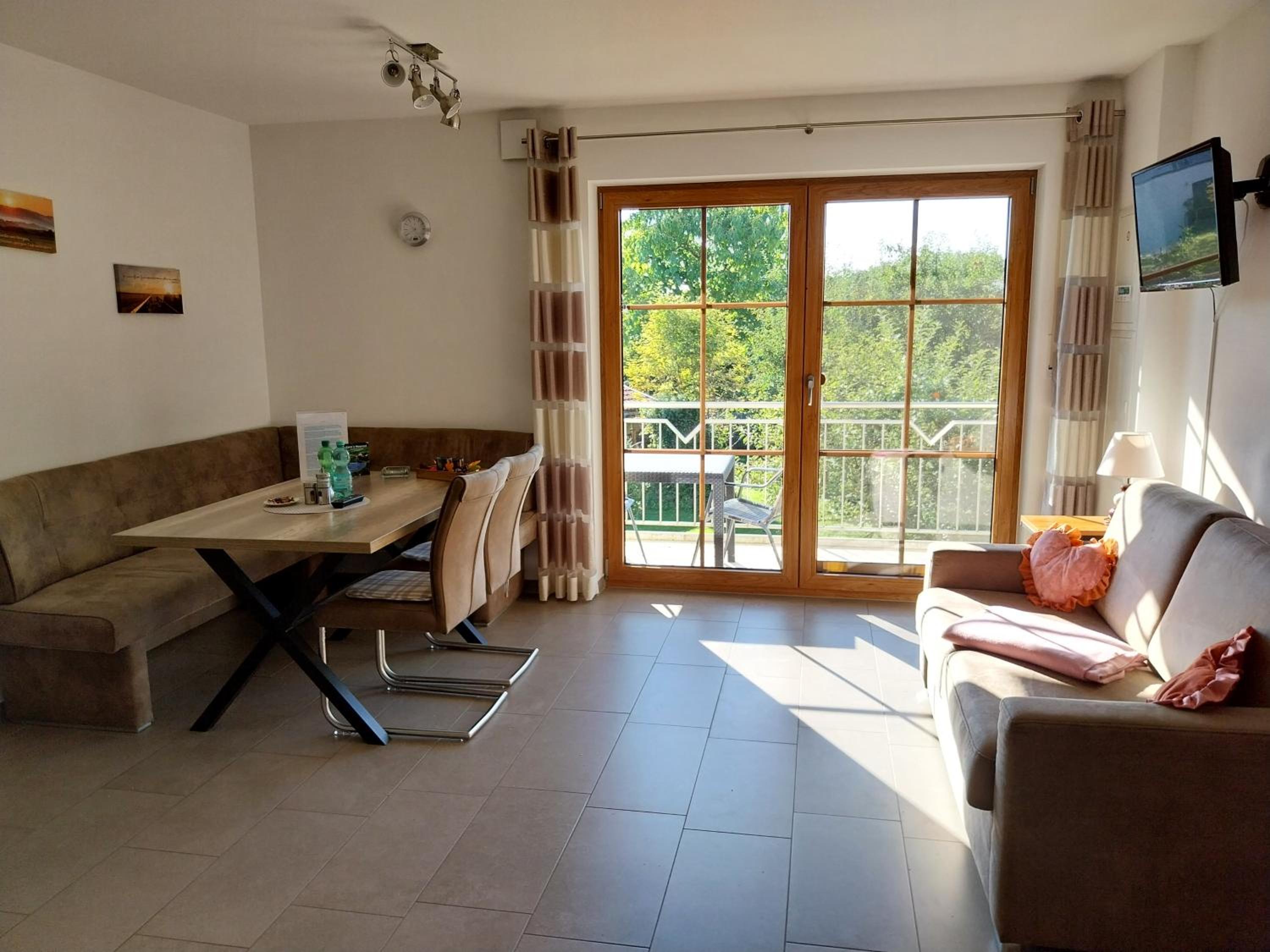 One-Bedroom Apartment with Balcony photo 1