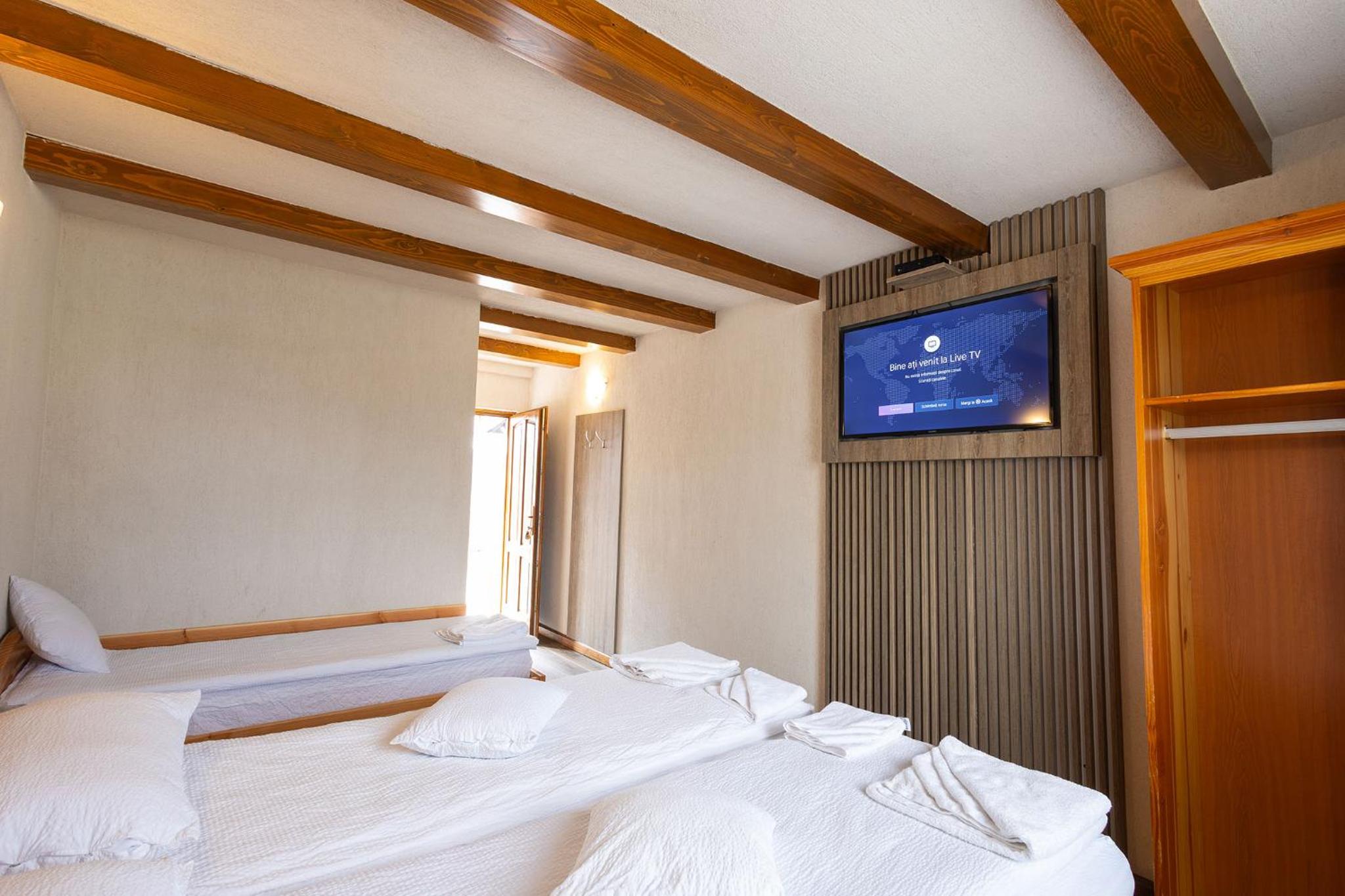Classic Triple Room photo 3