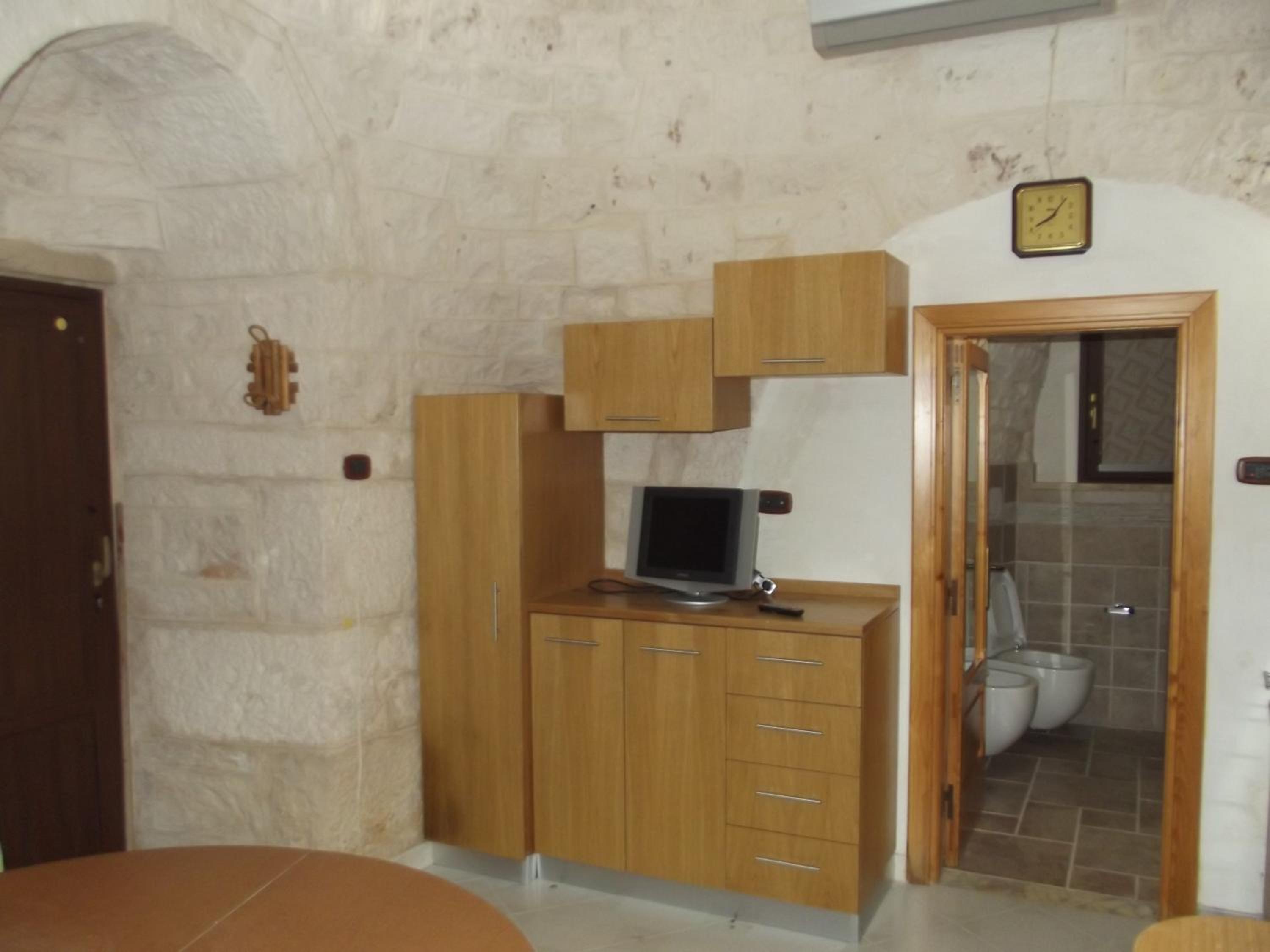 One-Bedroom House - Photo 1