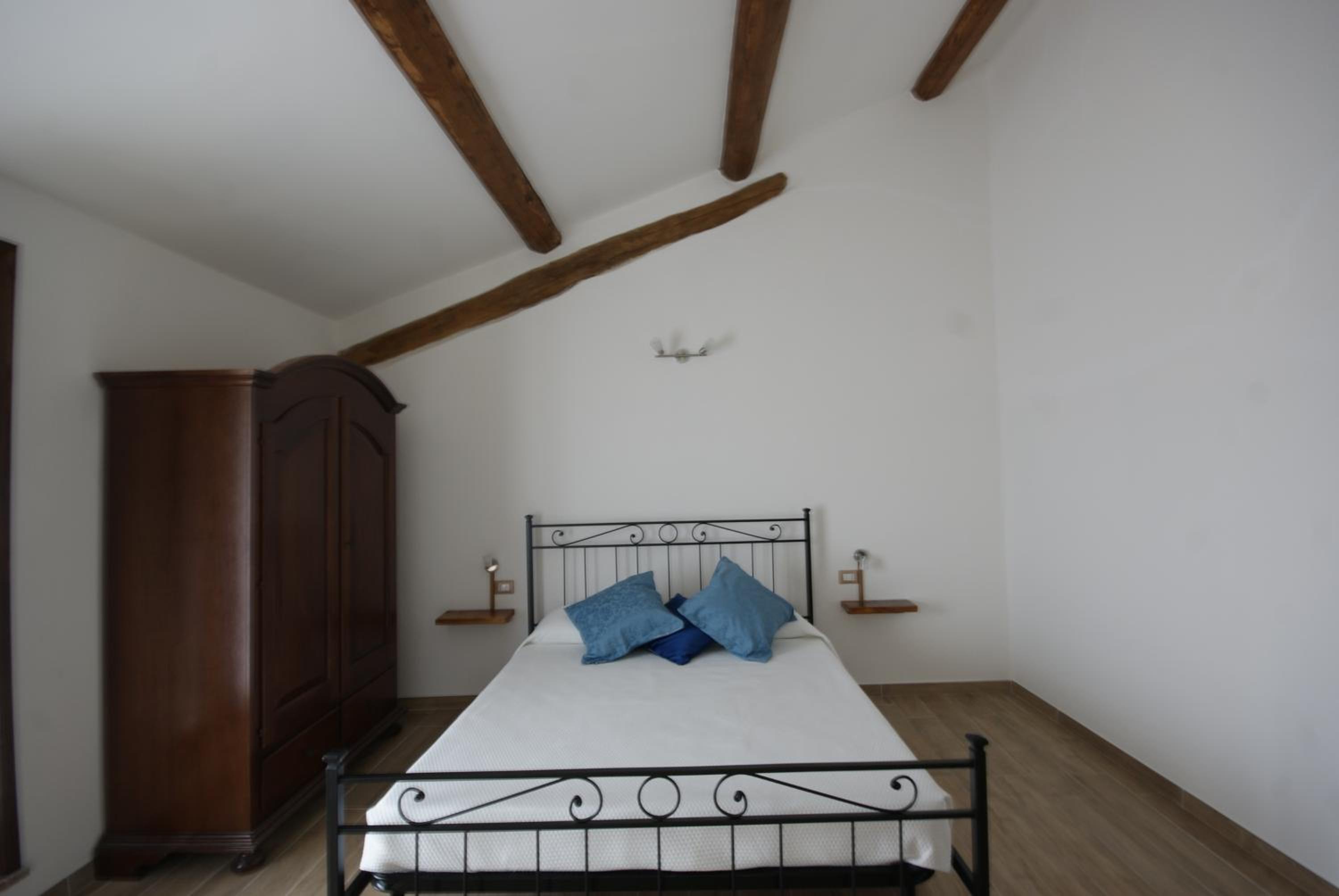 Queen Room with Garden View