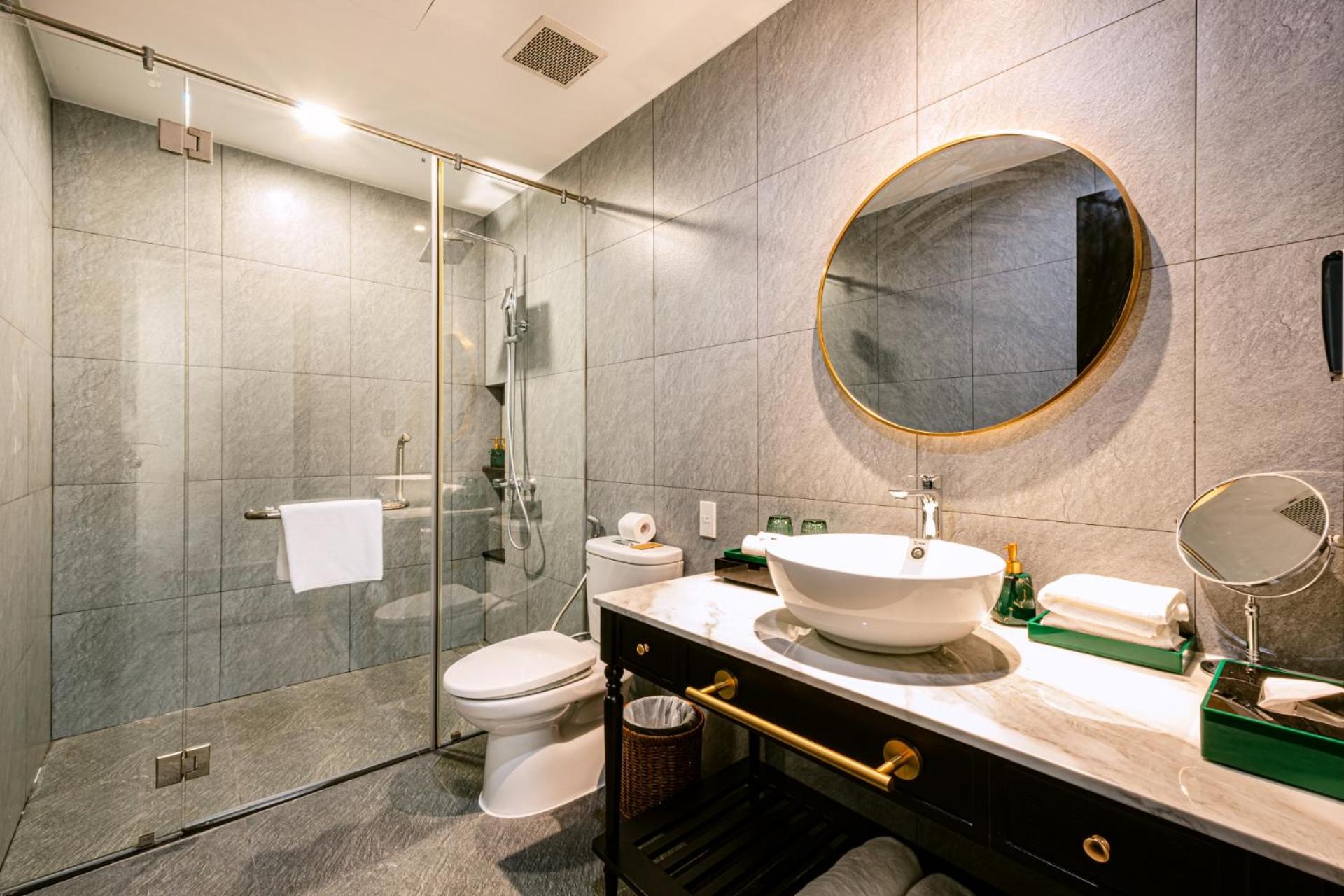 Deluxe Double or Twin Room - Photo 6