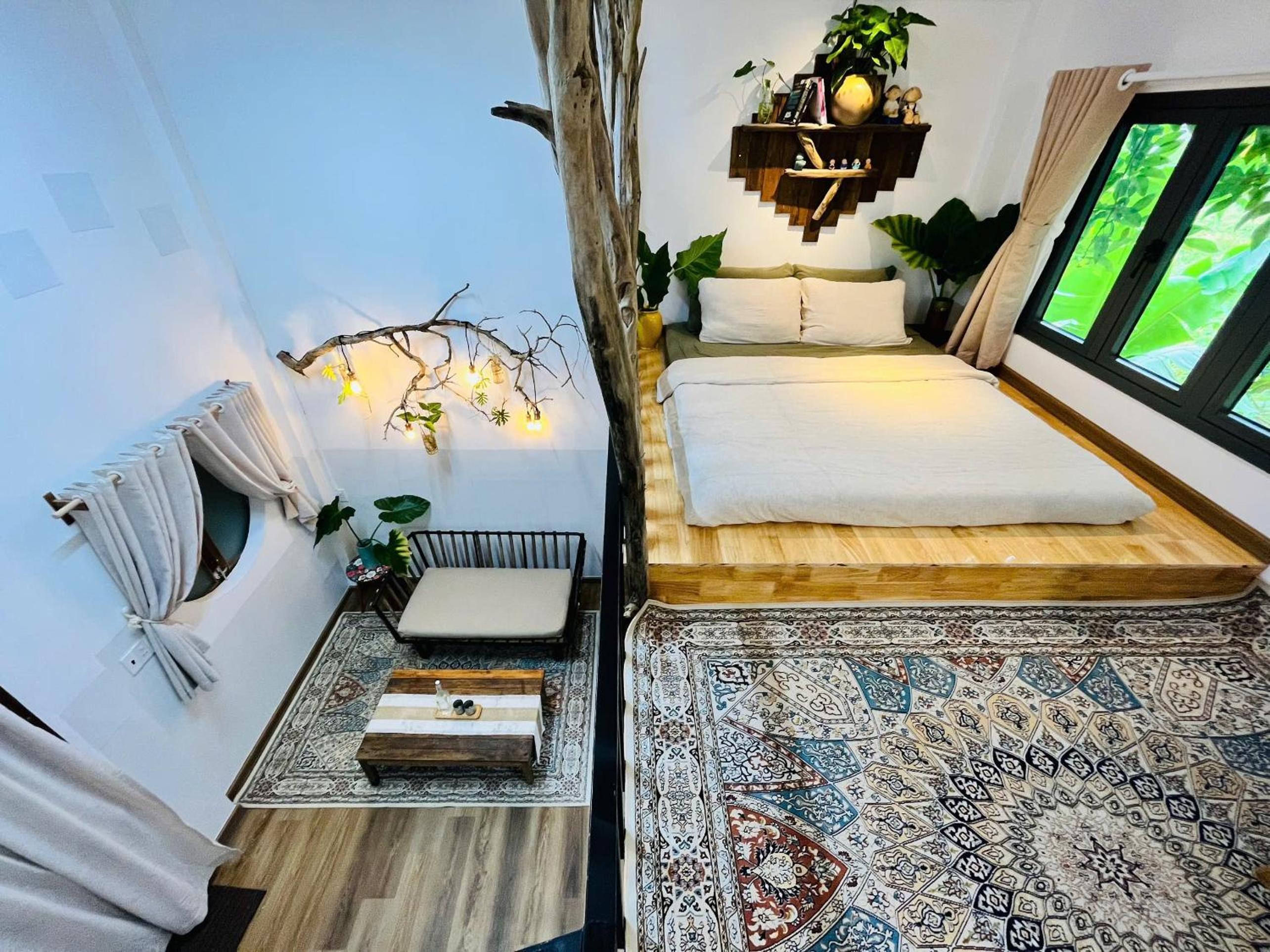 Studio - Split Level