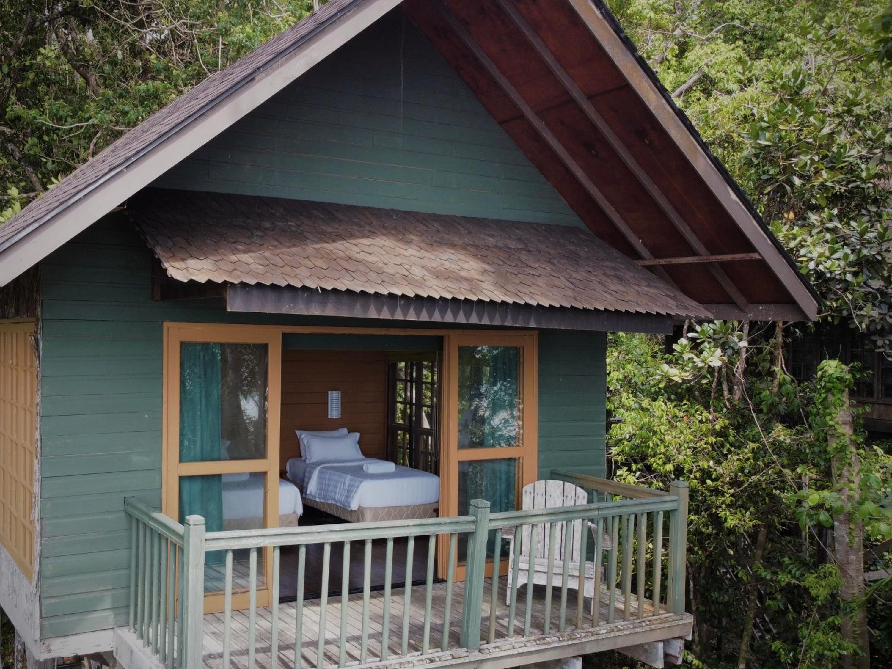Classic Treehouse Twin photo 3