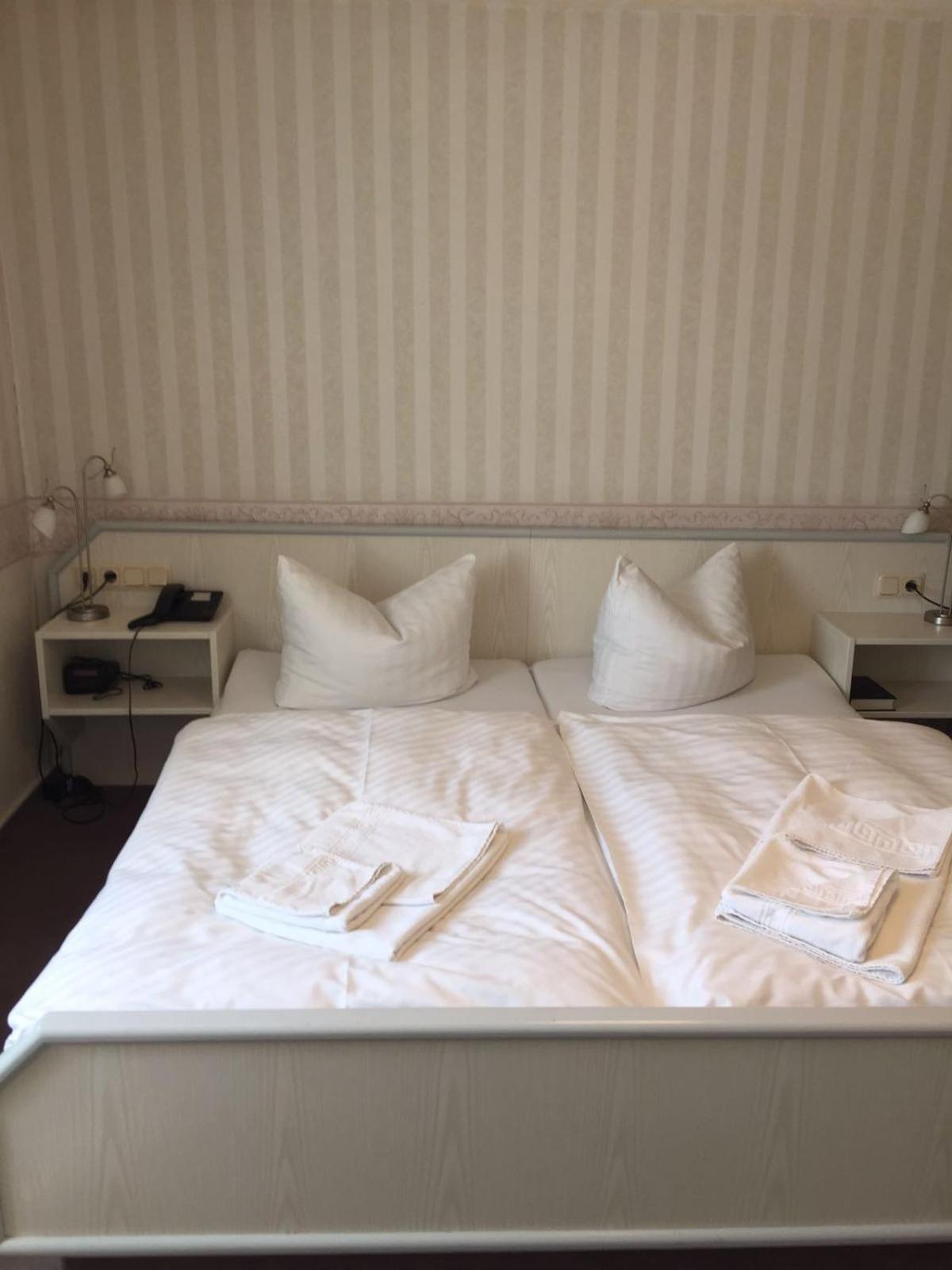 Standard Double Room - Photo 4