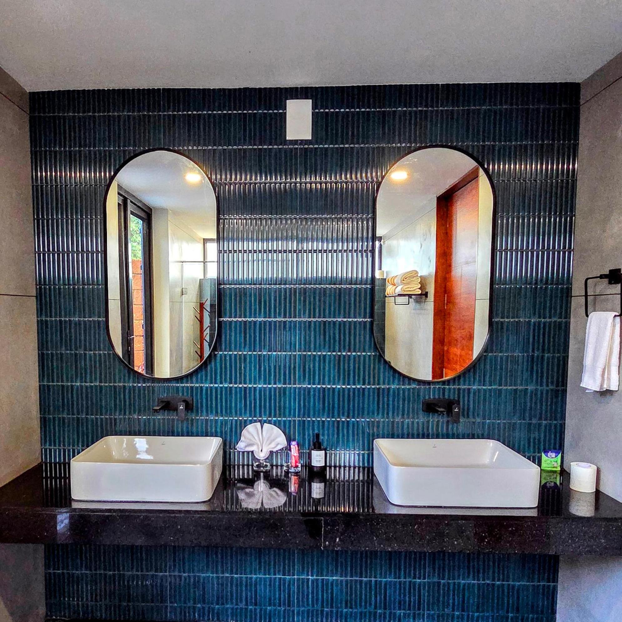 Ocean View Grand Premier Room with Bathtub