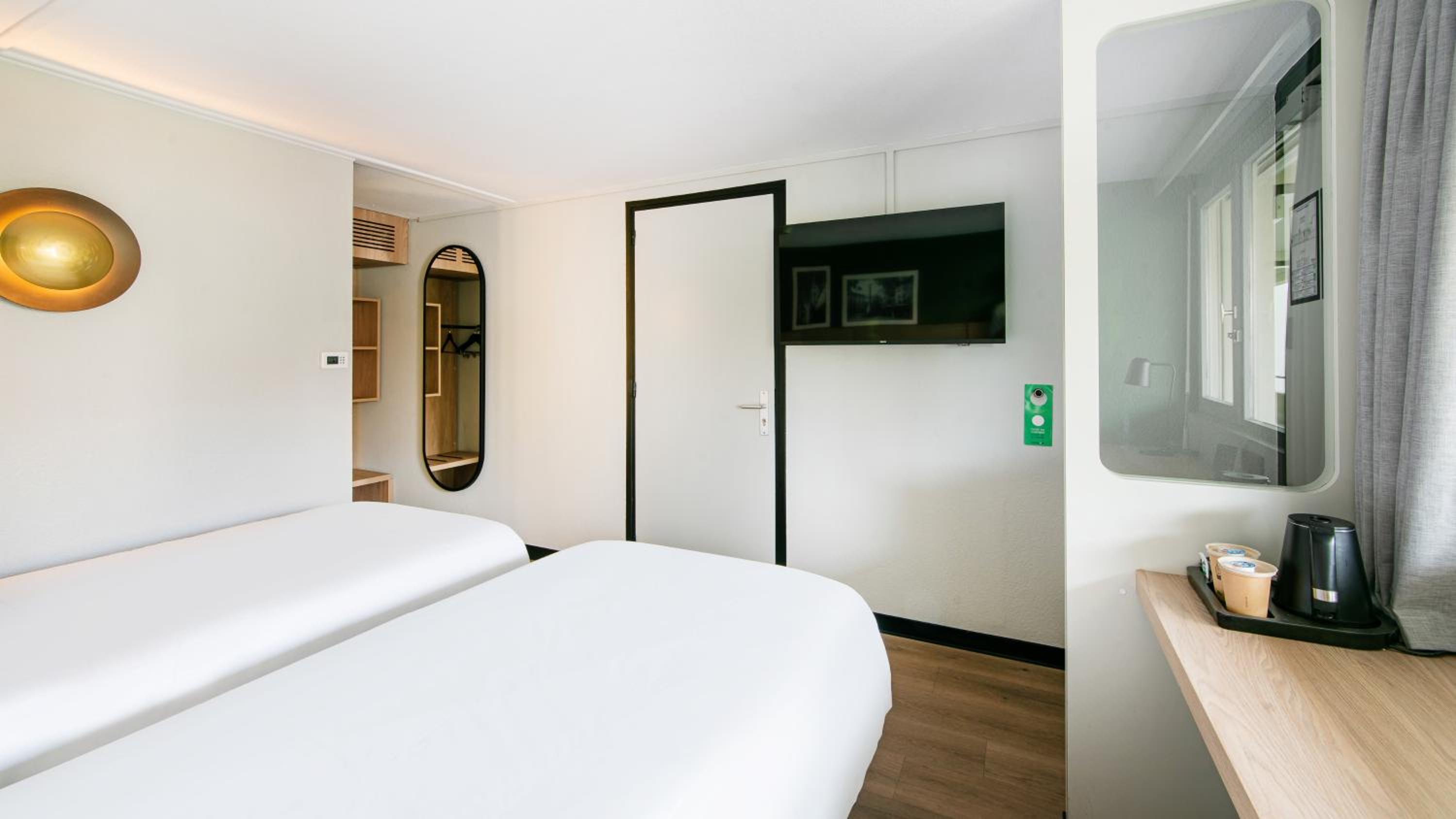 Standard Room - 2 Single Beds - Photo 6