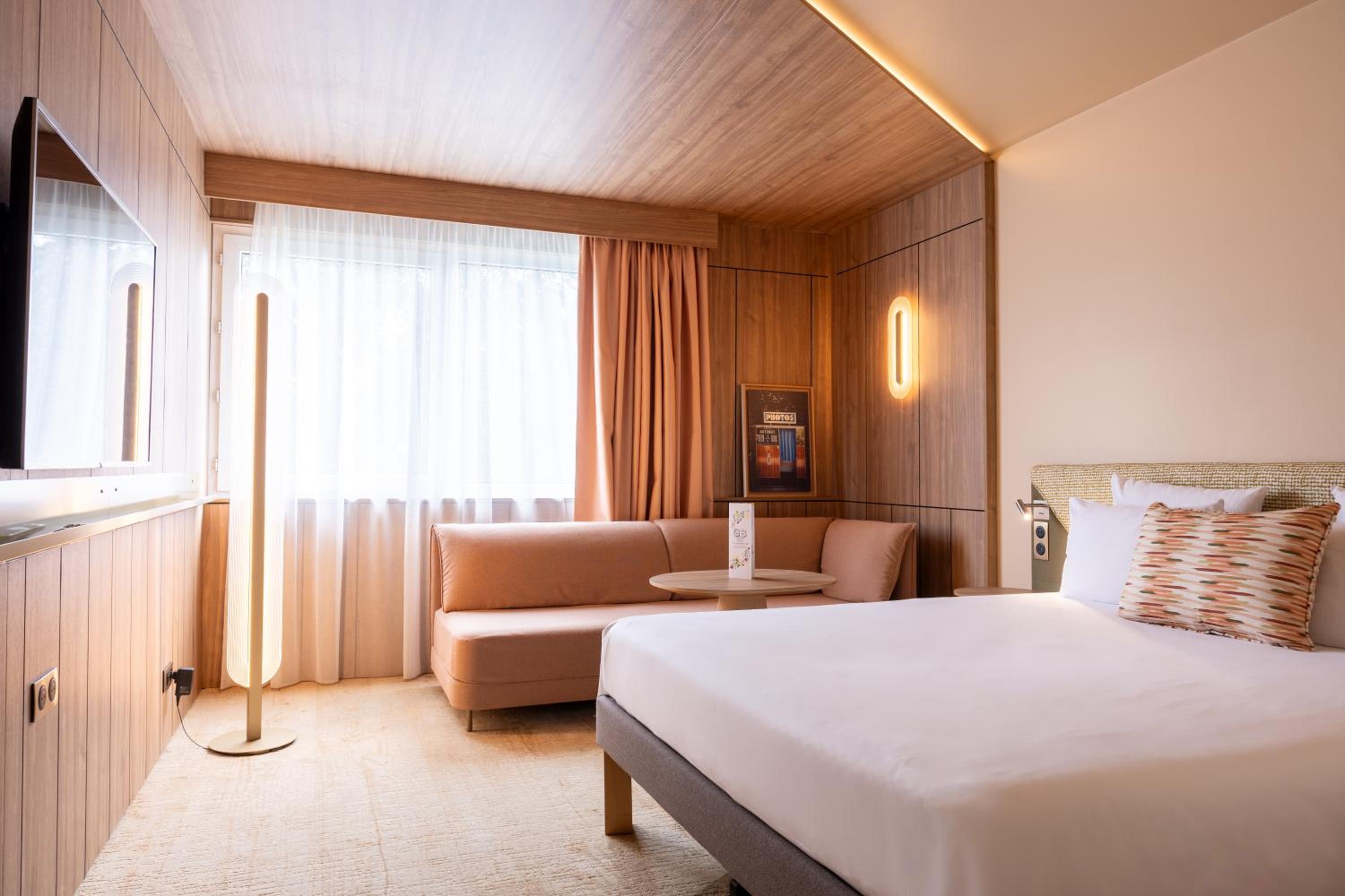 Superior room with One Double Bed and Double Sofa Bed photo 2