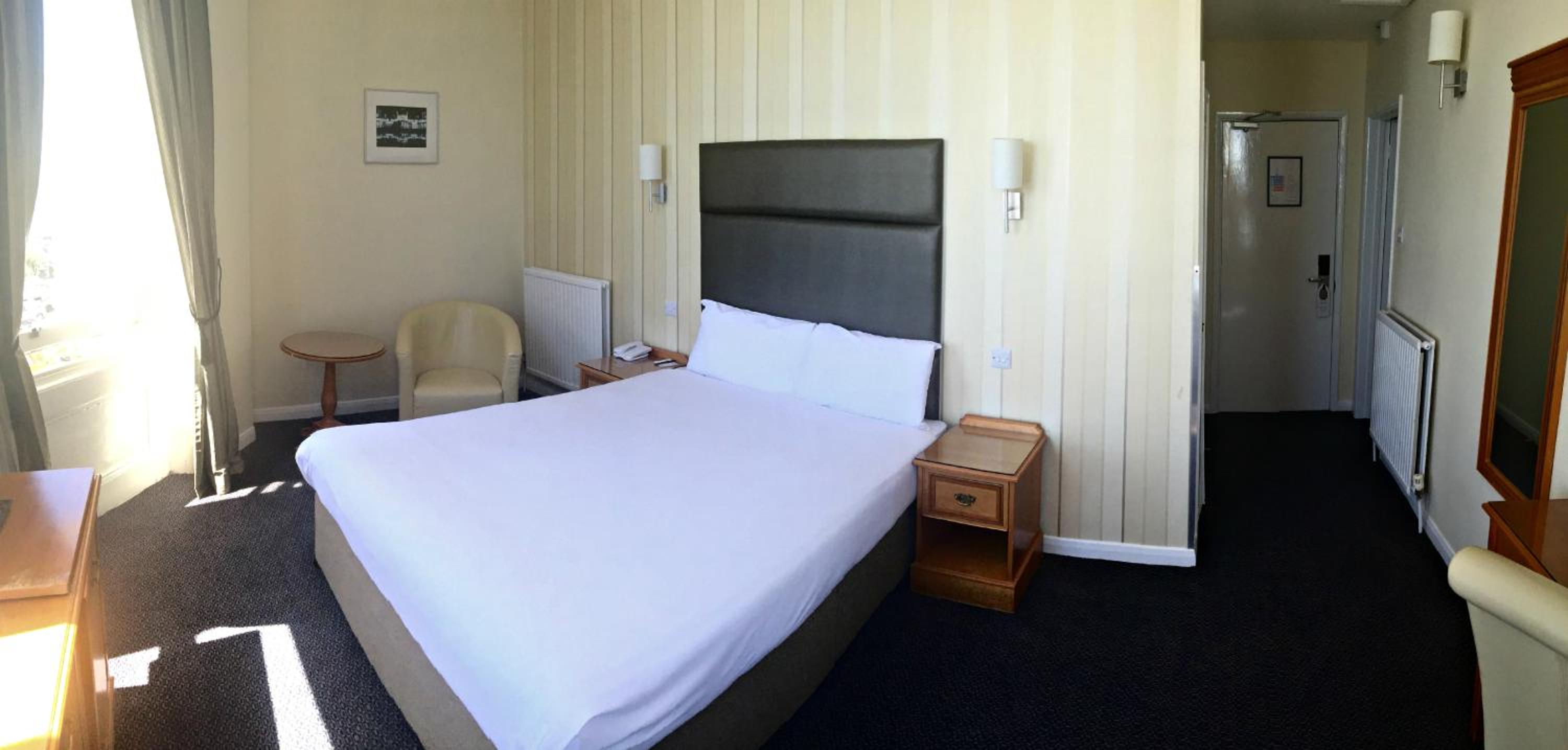 Double Room - Photo 3